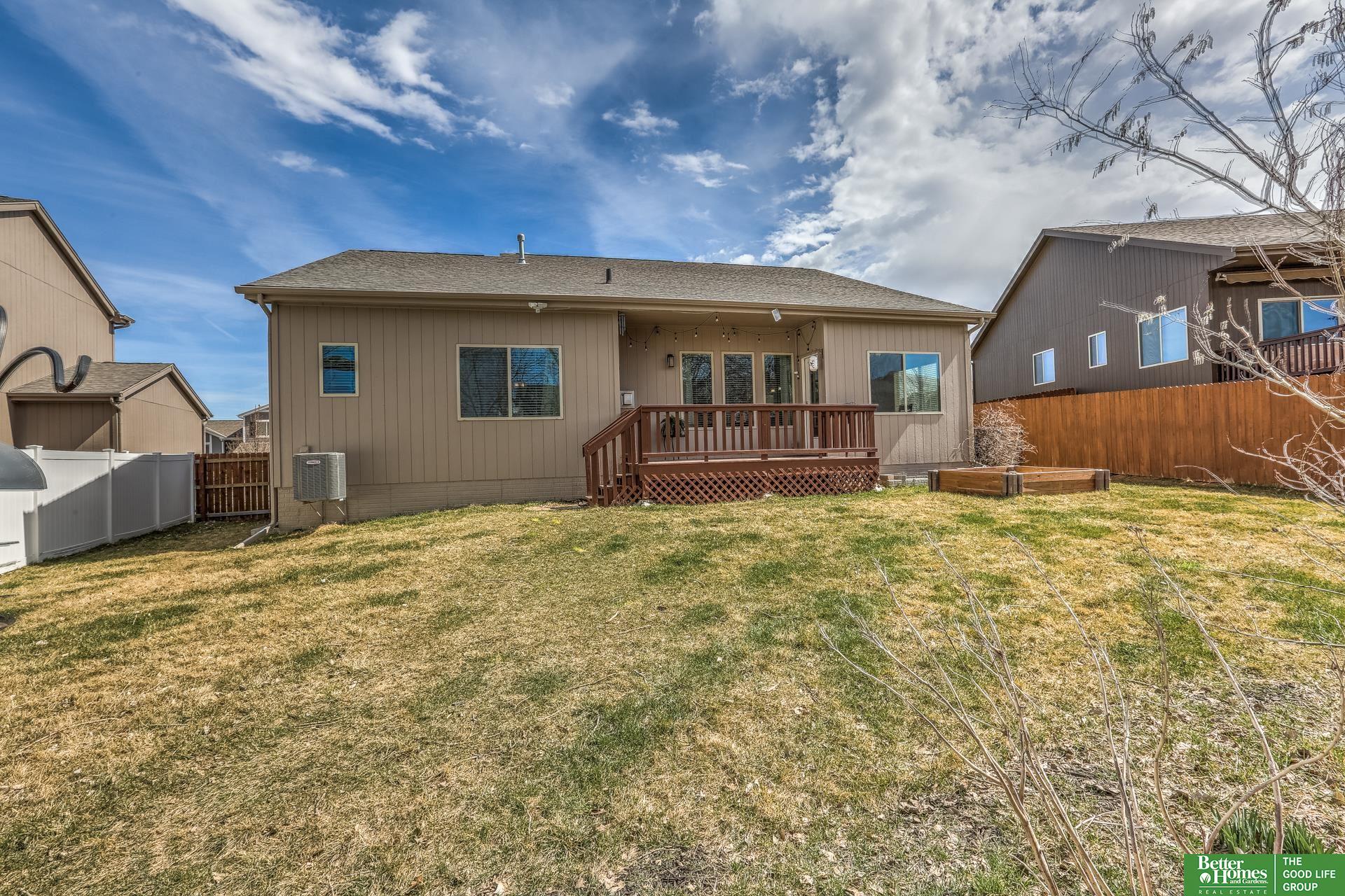 7406 N 140th Avenue