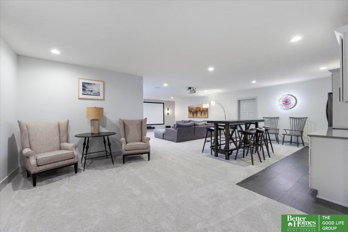 4505 Hawthorne Drive