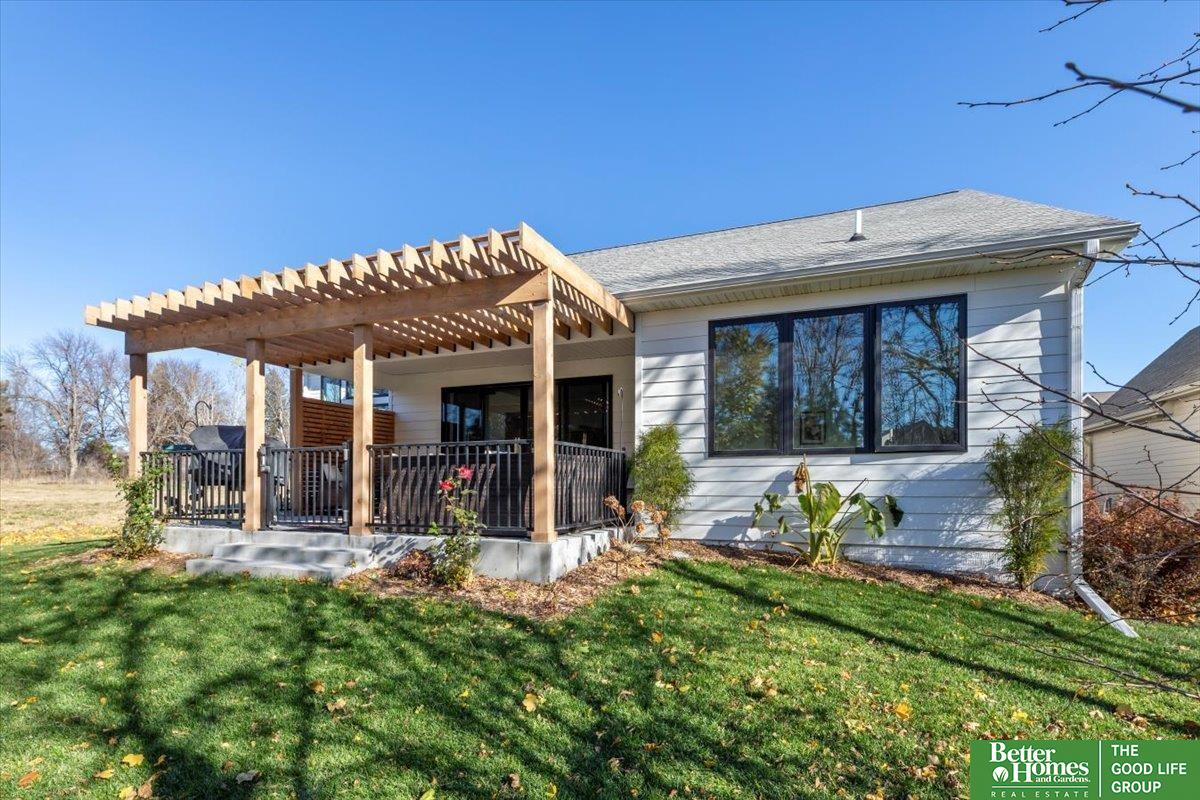 4505 Hawthorne Drive