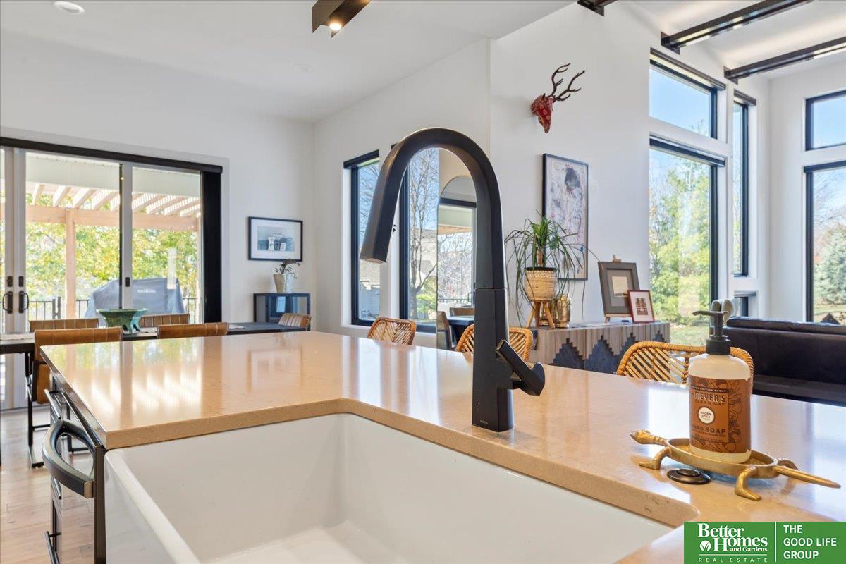4505 Hawthorne Drive