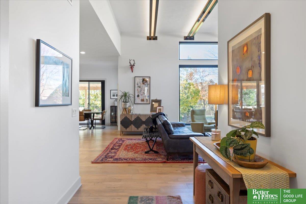 4505 Hawthorne Drive