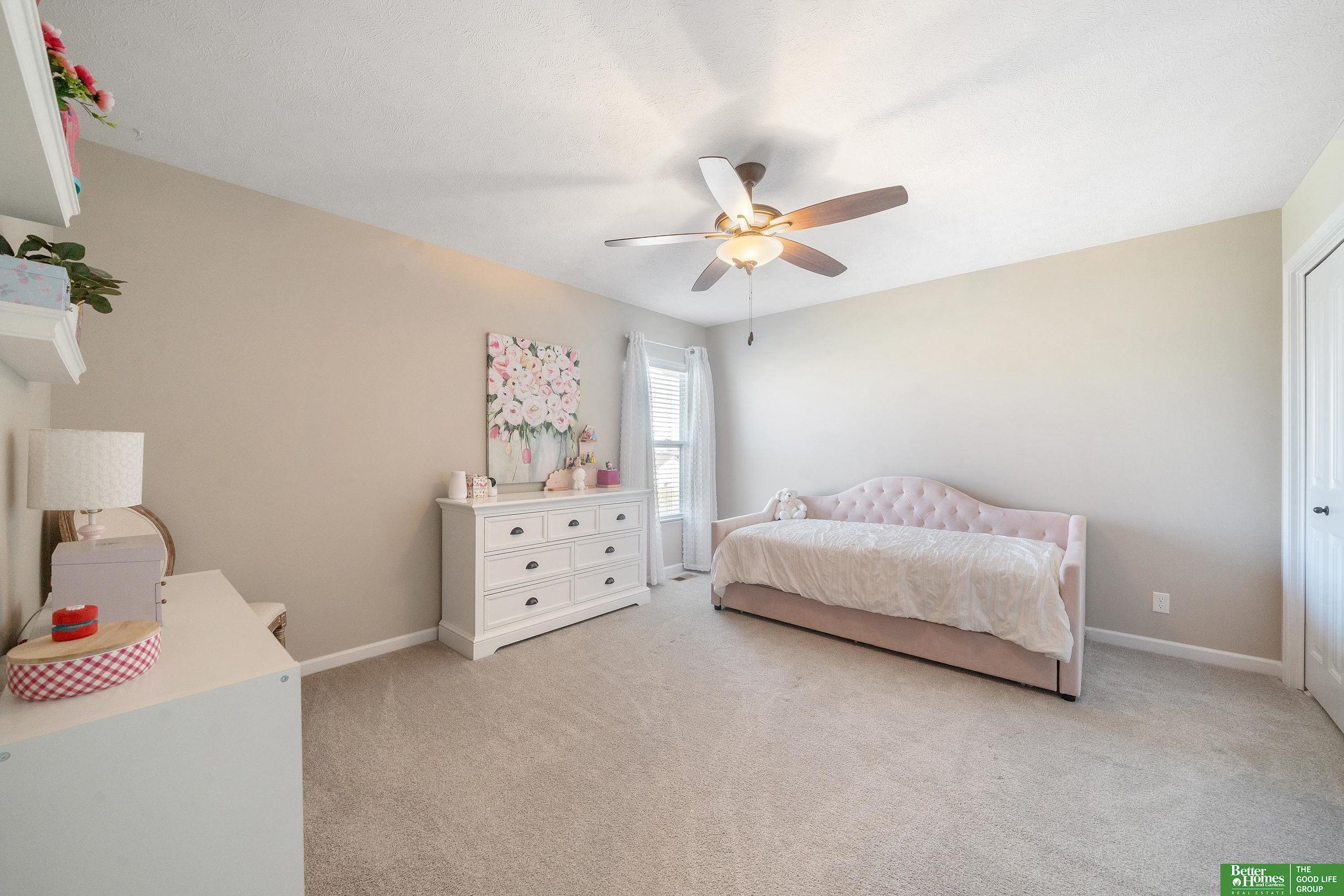 11006 Cove Hollow Drive