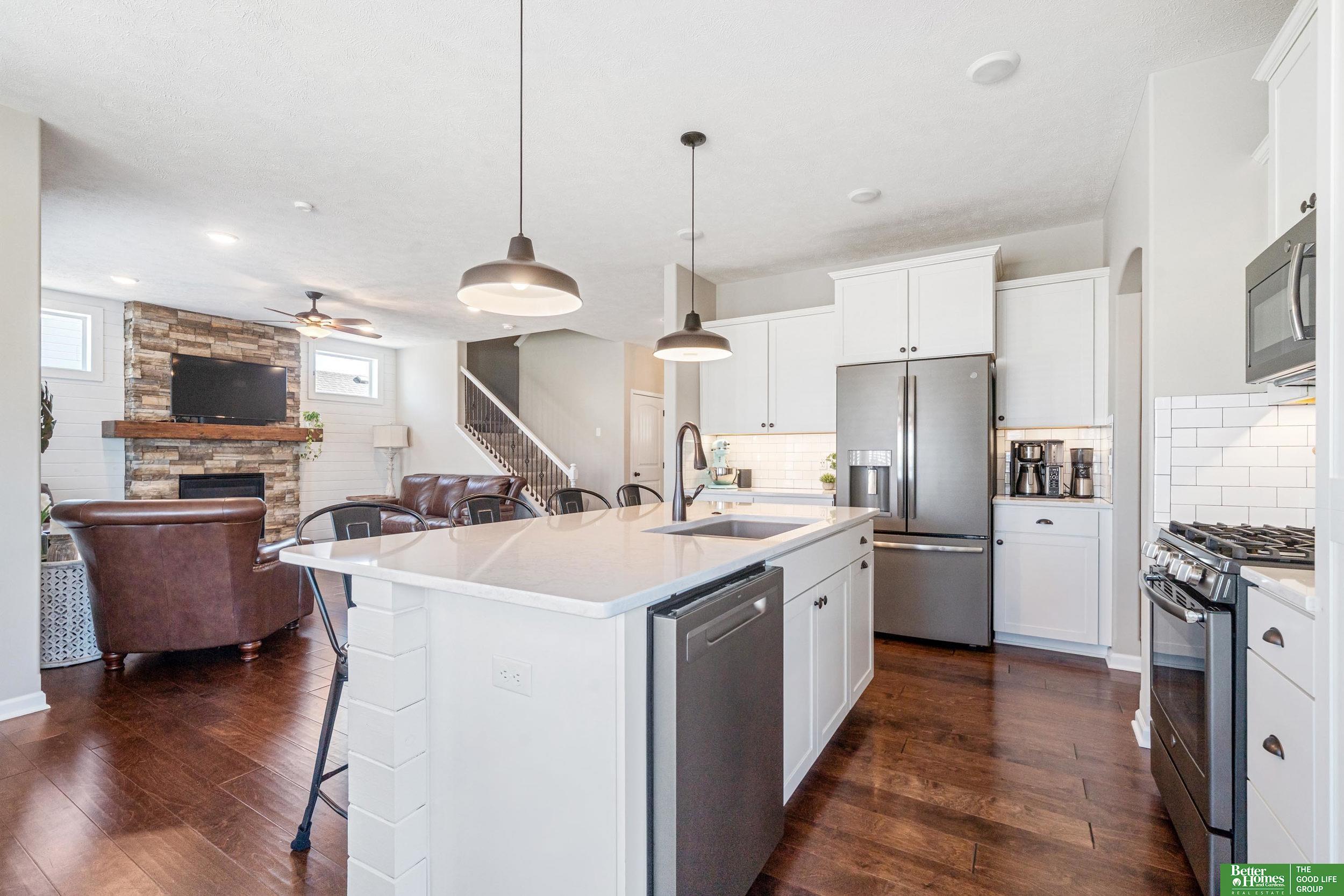 11006 Cove Hollow Drive