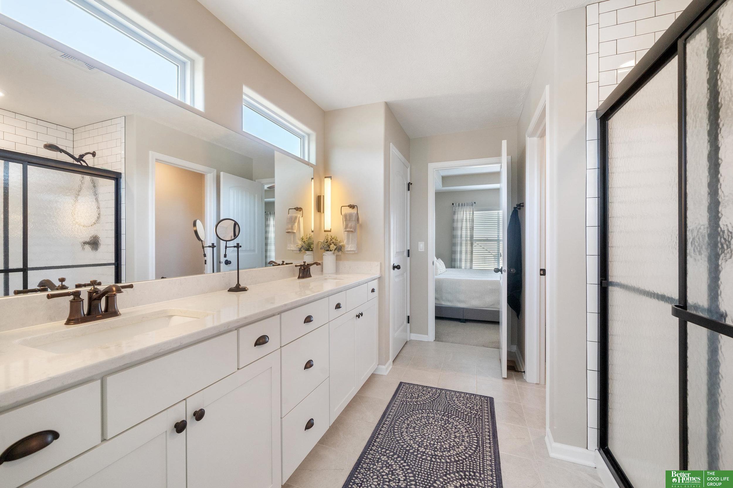 11006 Cove Hollow Drive