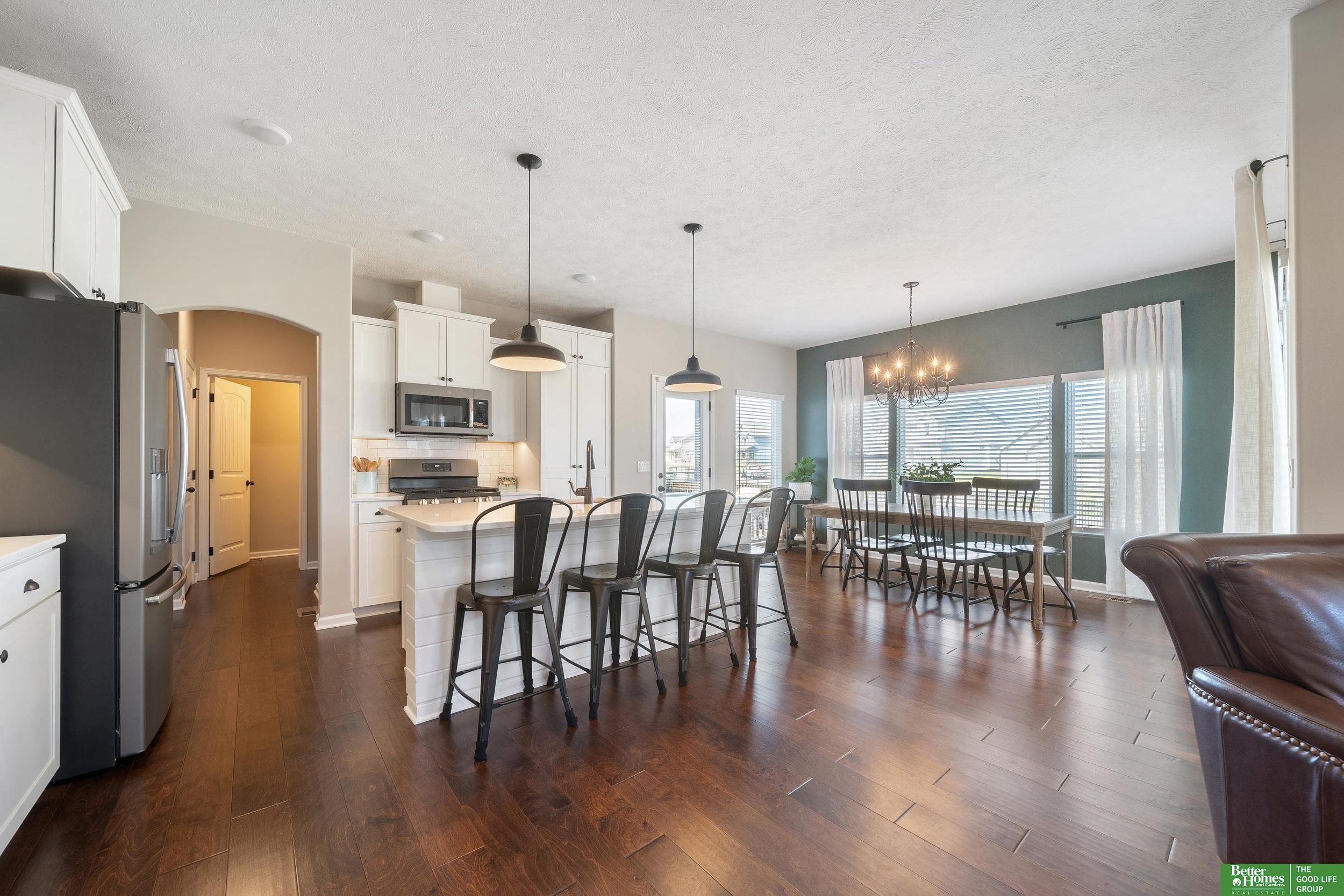 11006 Cove Hollow Drive