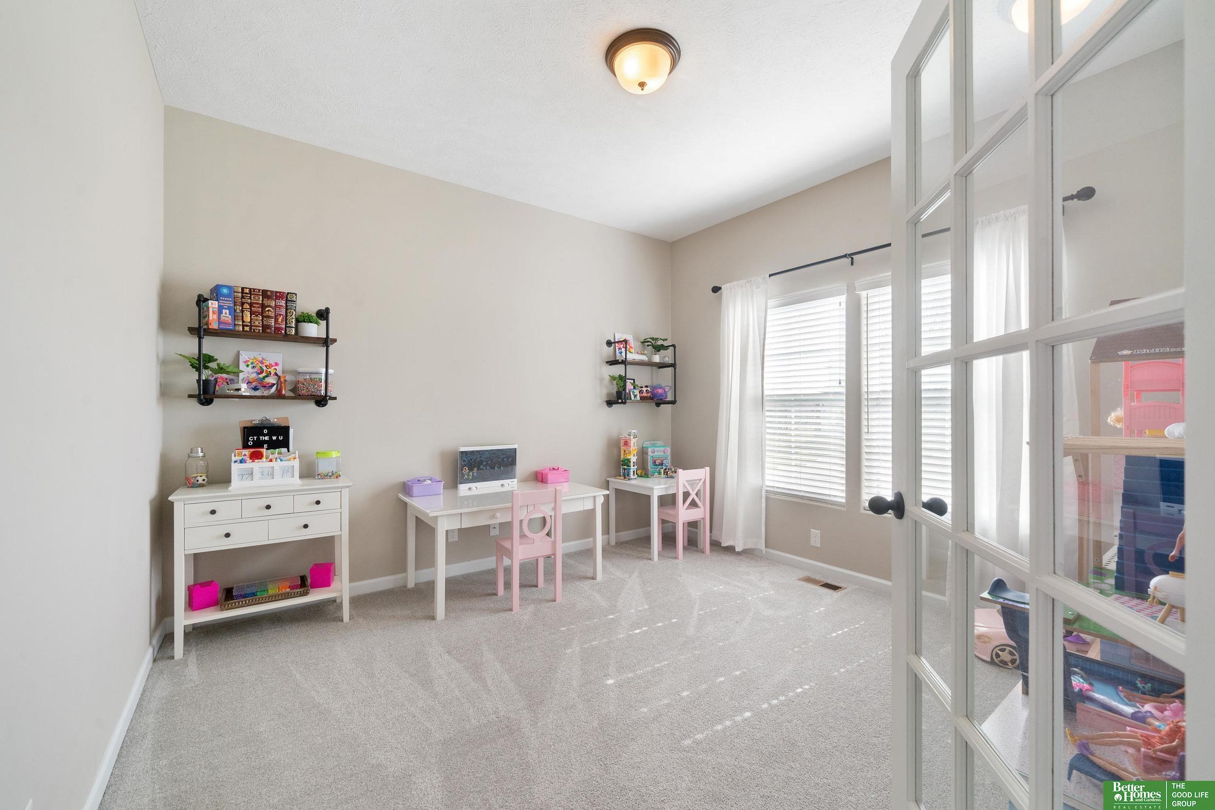 11006 Cove Hollow Drive