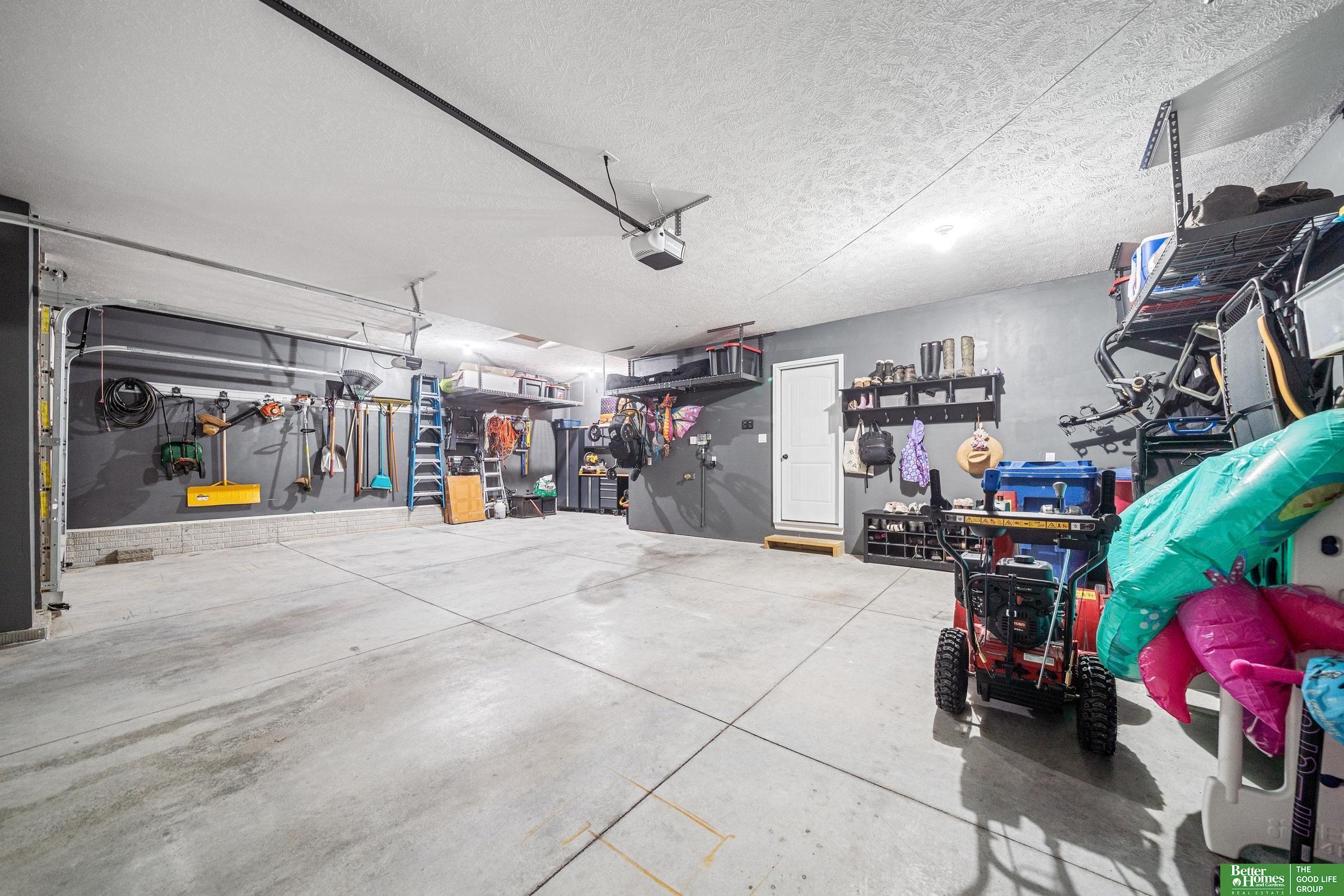 11006 Cove Hollow Drive