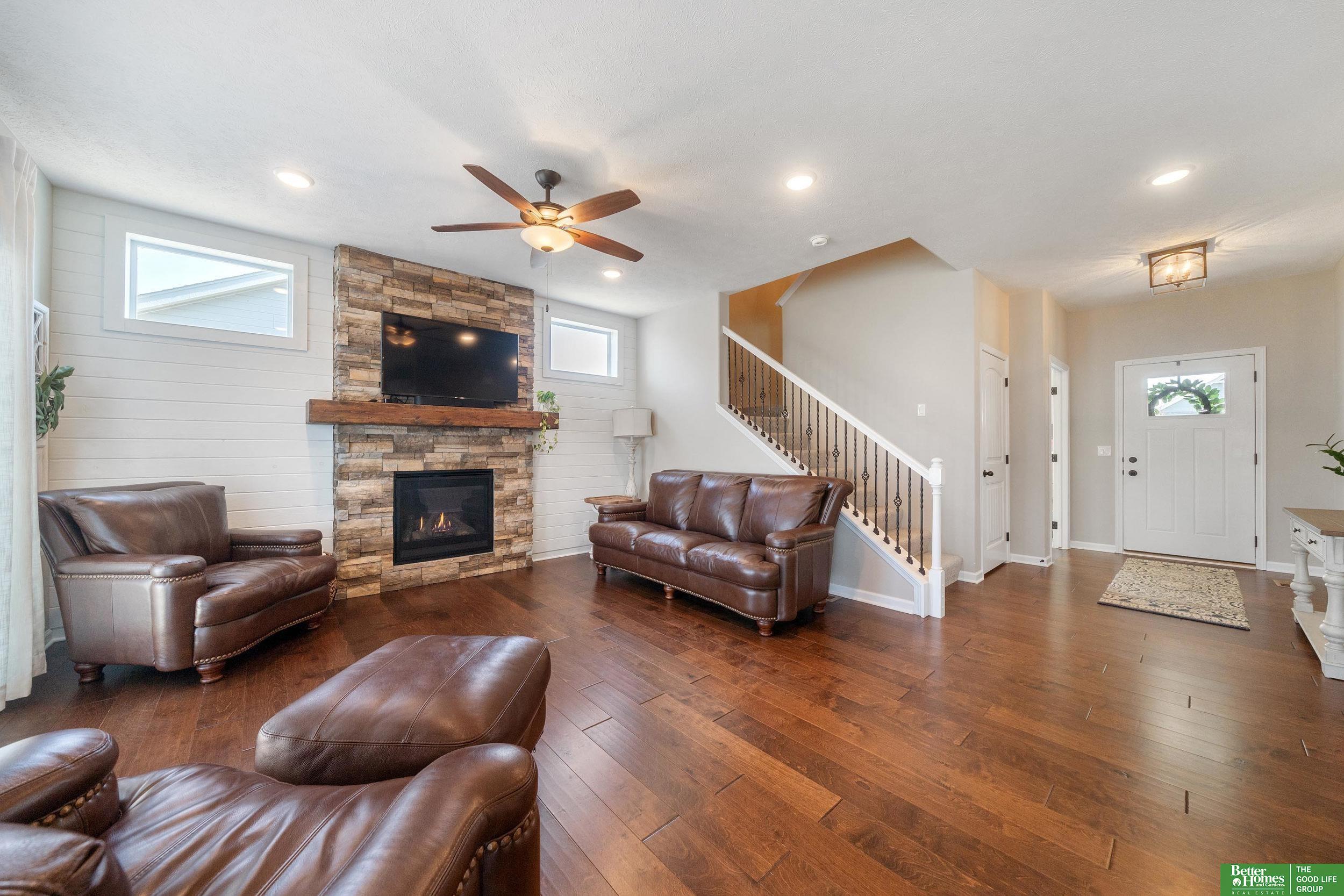 11006 Cove Hollow Drive