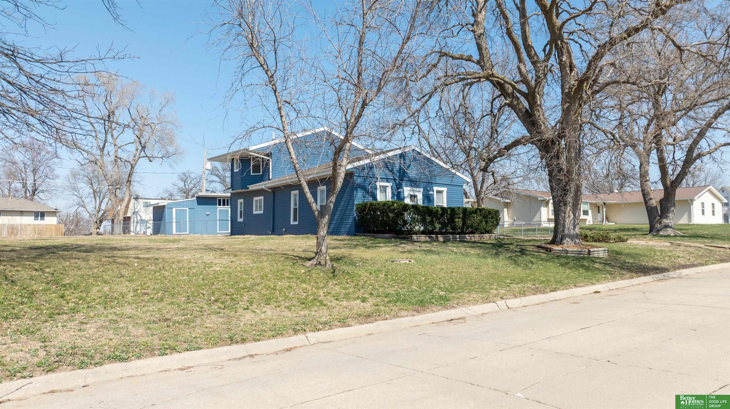 2342 Clay Street