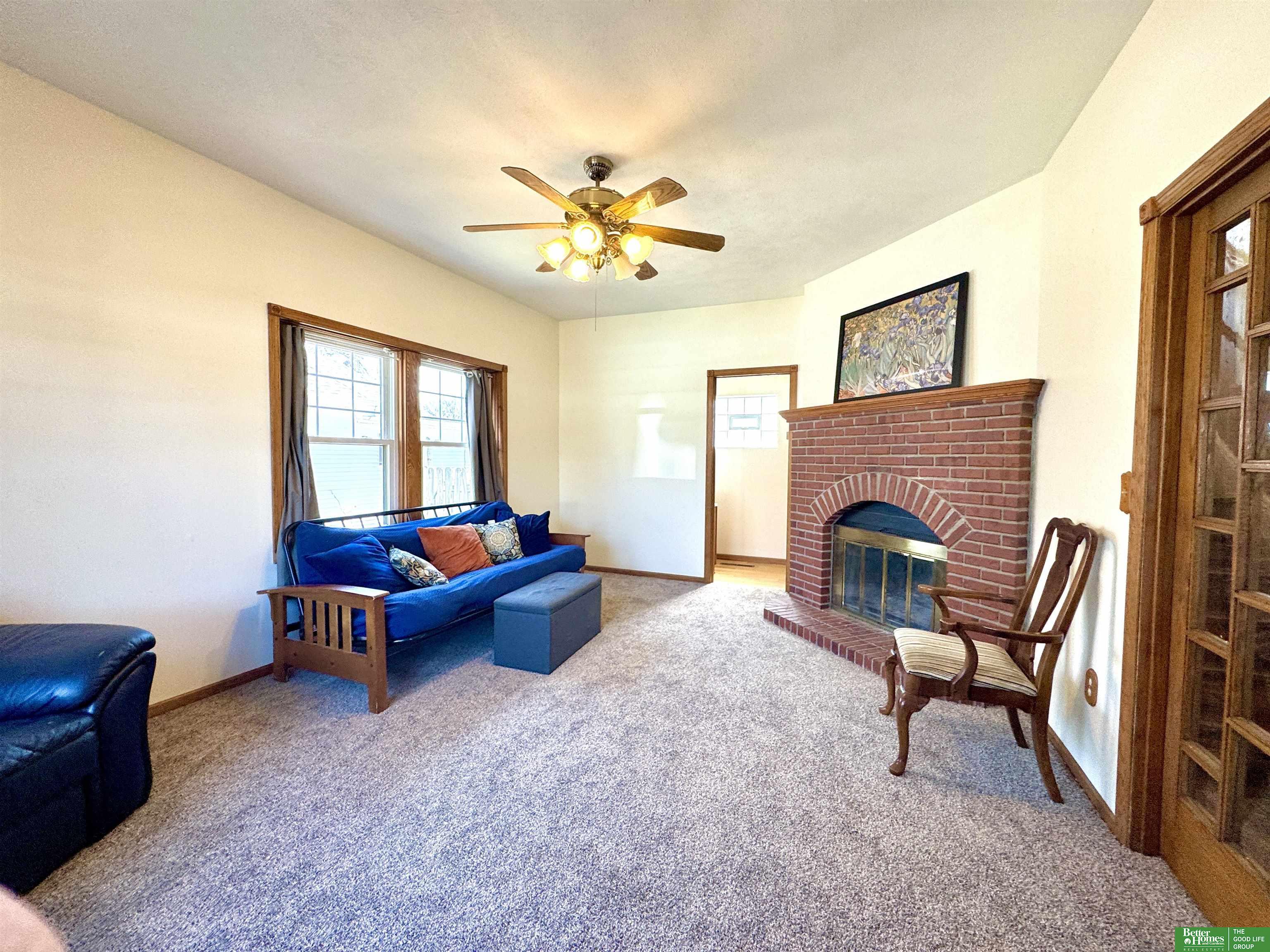 942 E 5th Street