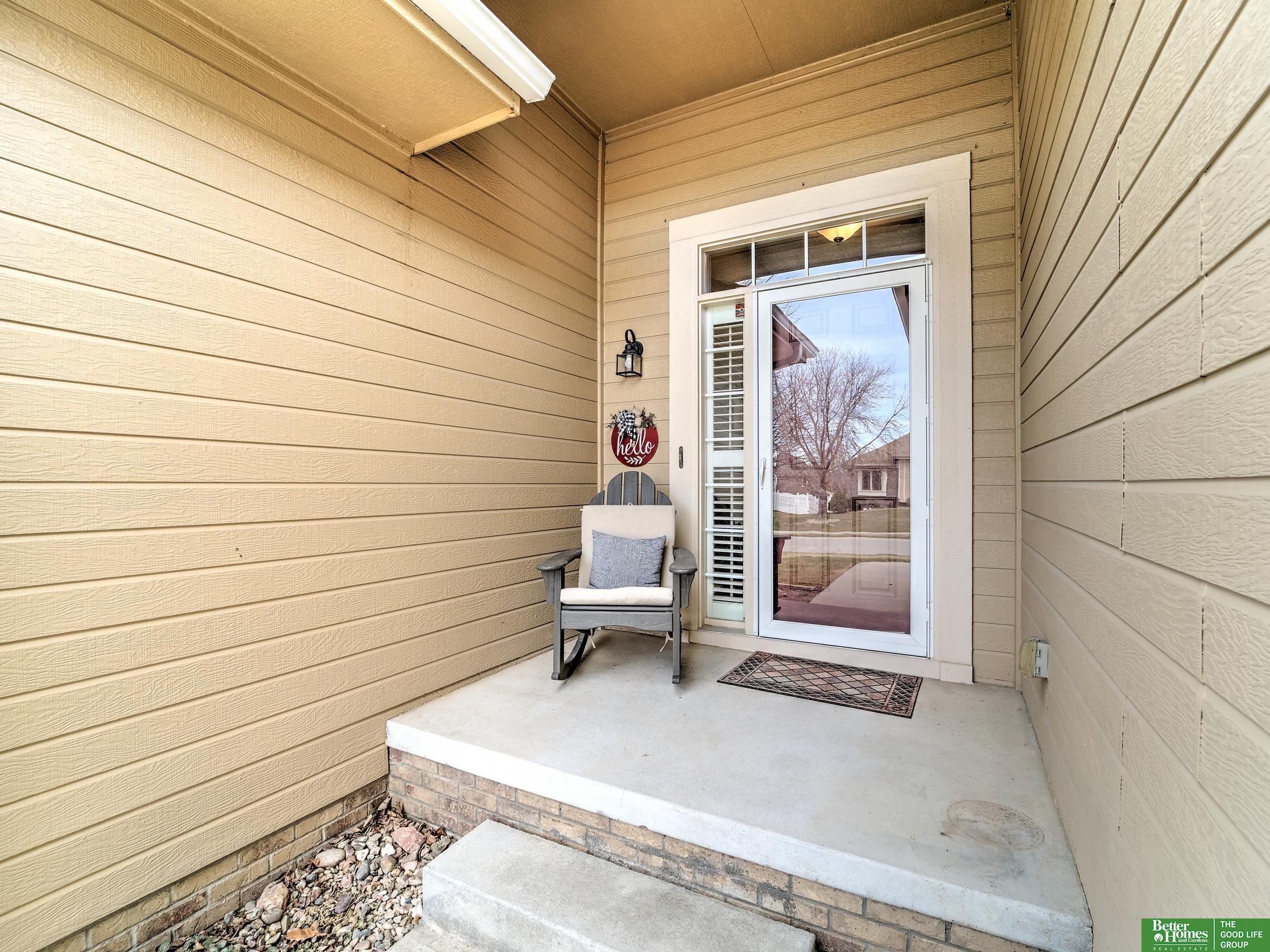 2707 John Street