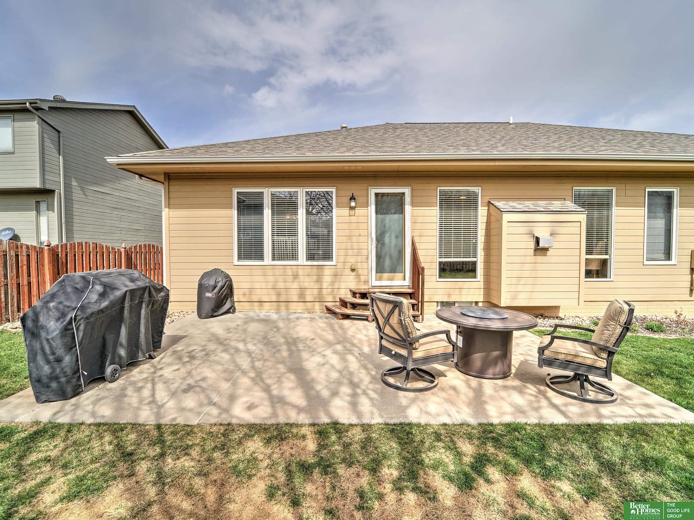 2707 John Street