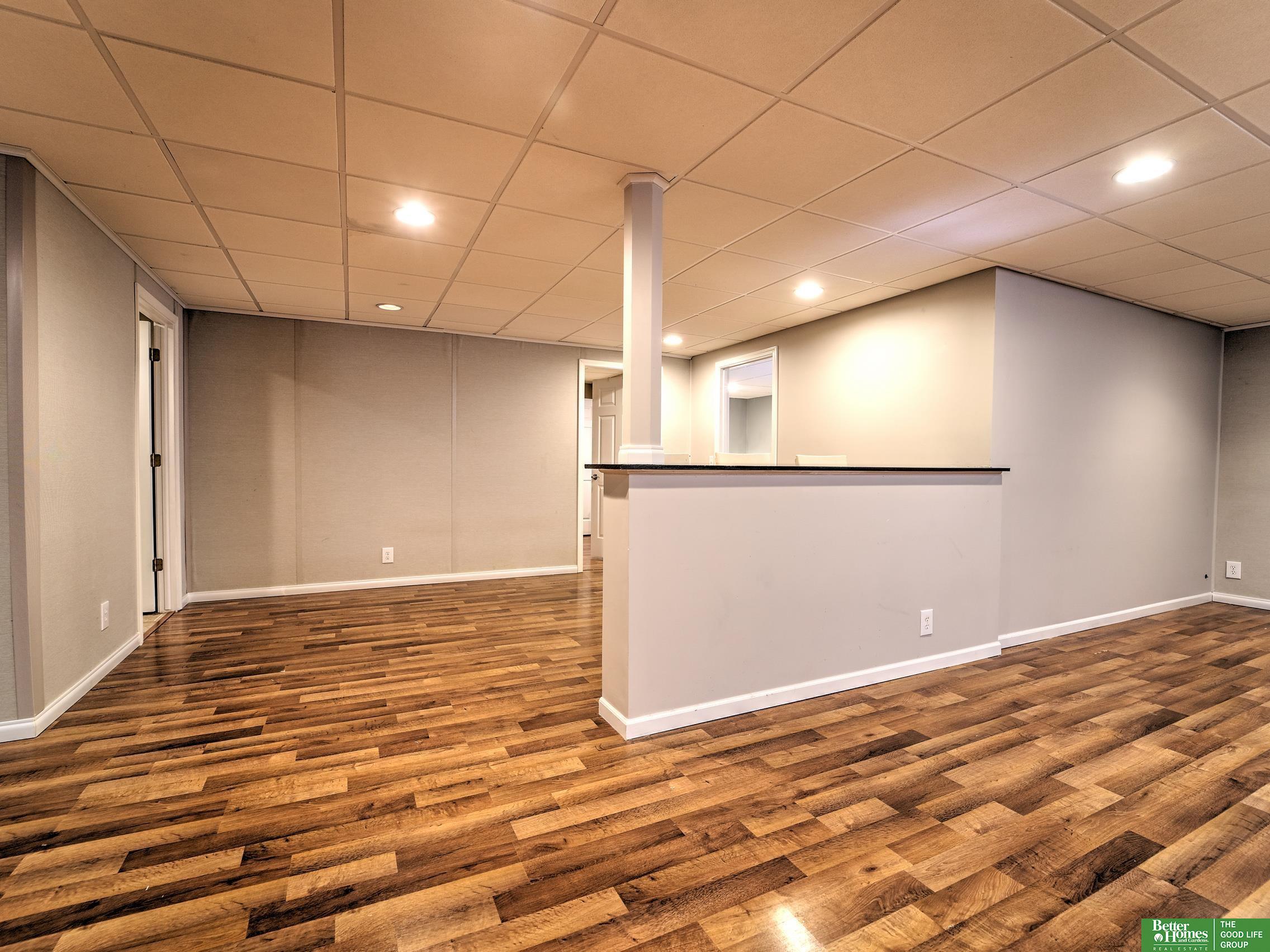 2707 John Street