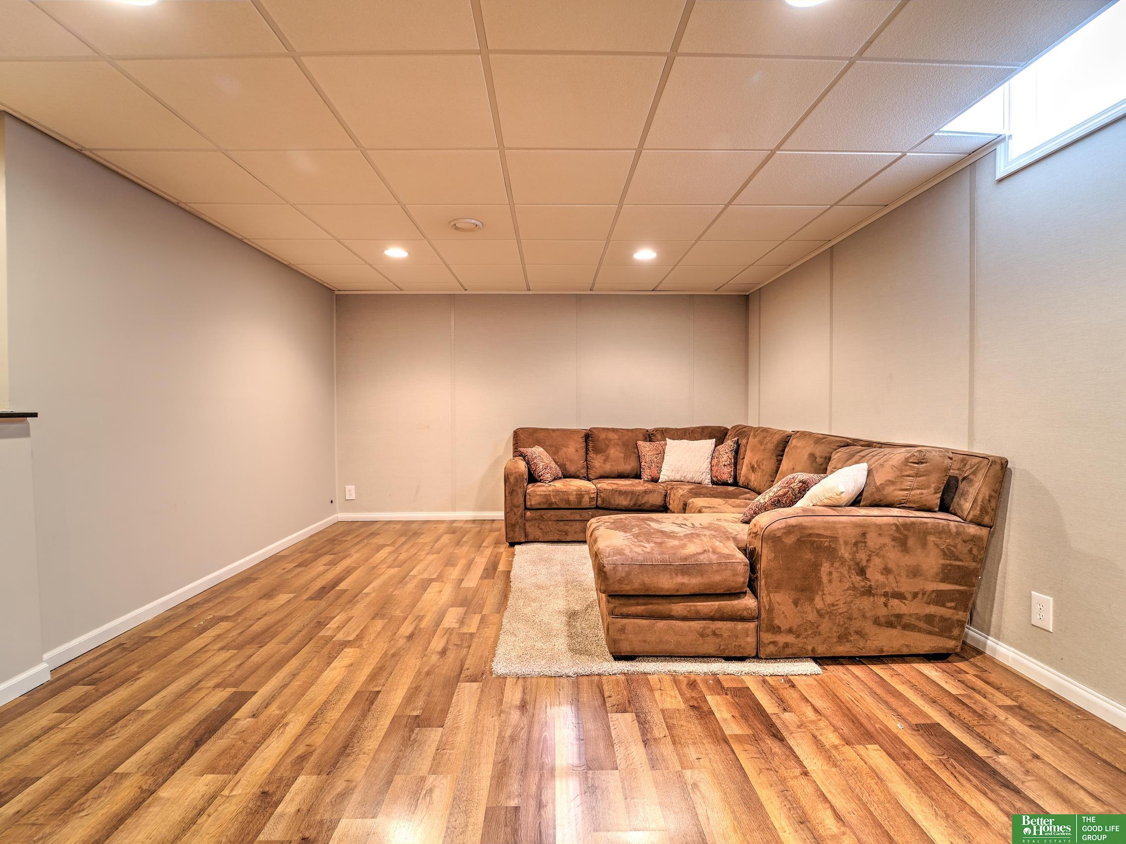 2707 John Street