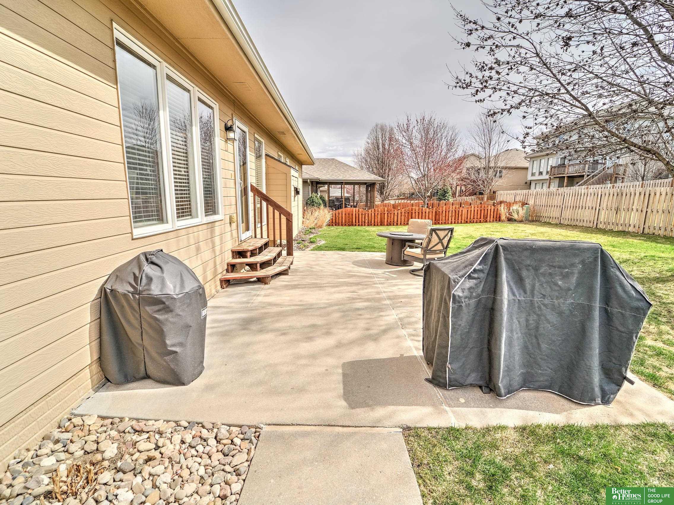 2707 John Street