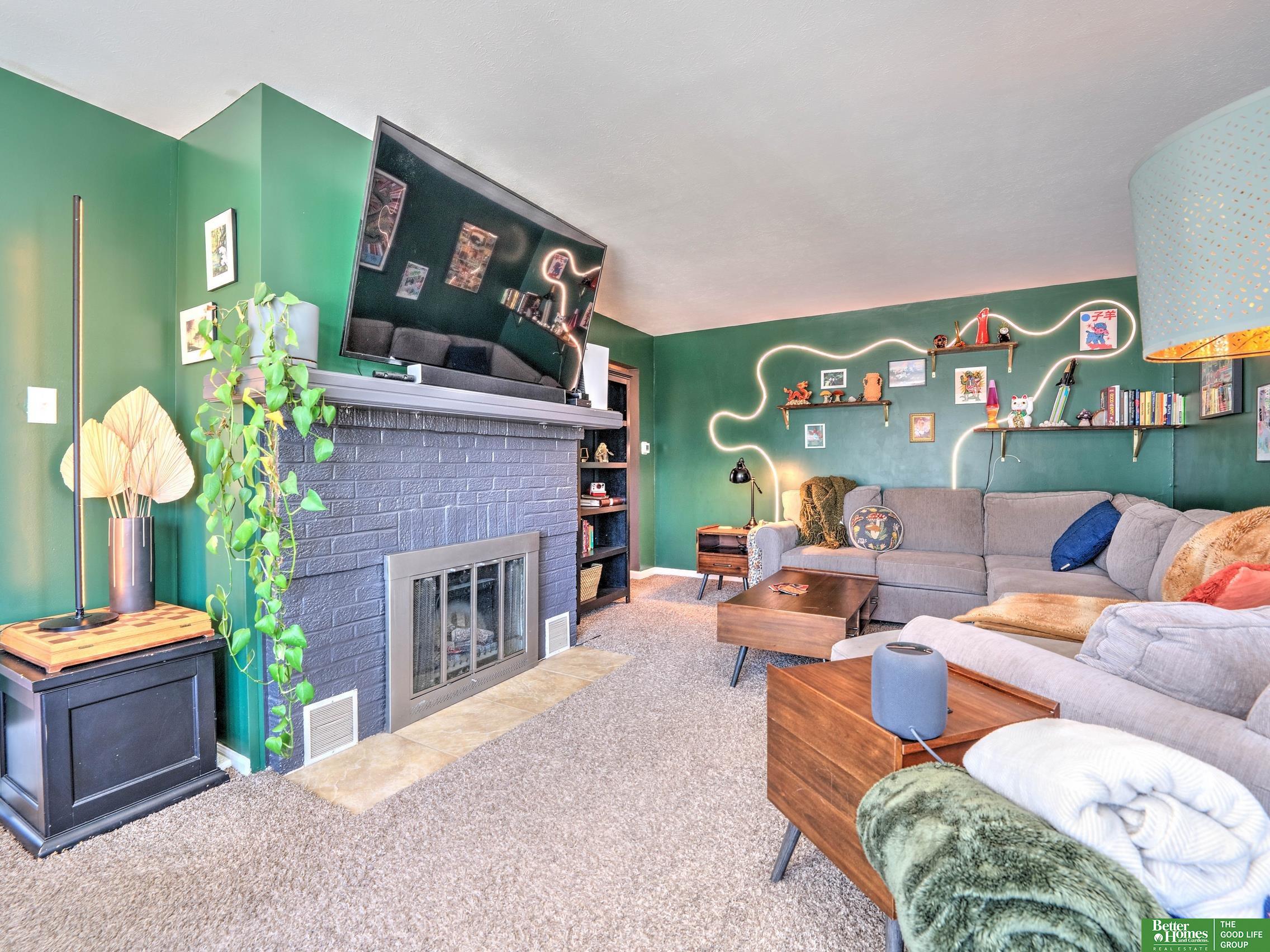 811 S 68th Street