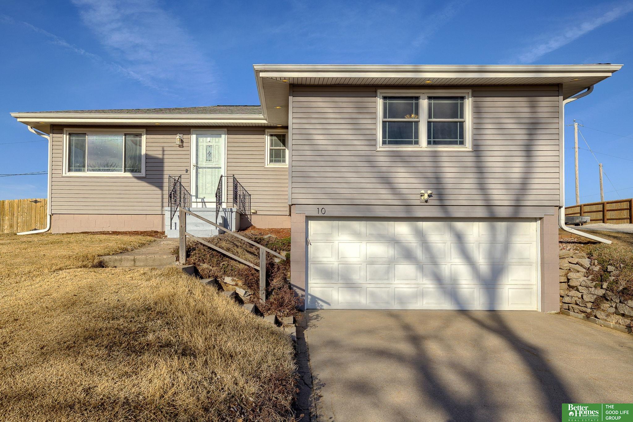 10 4th Avenue