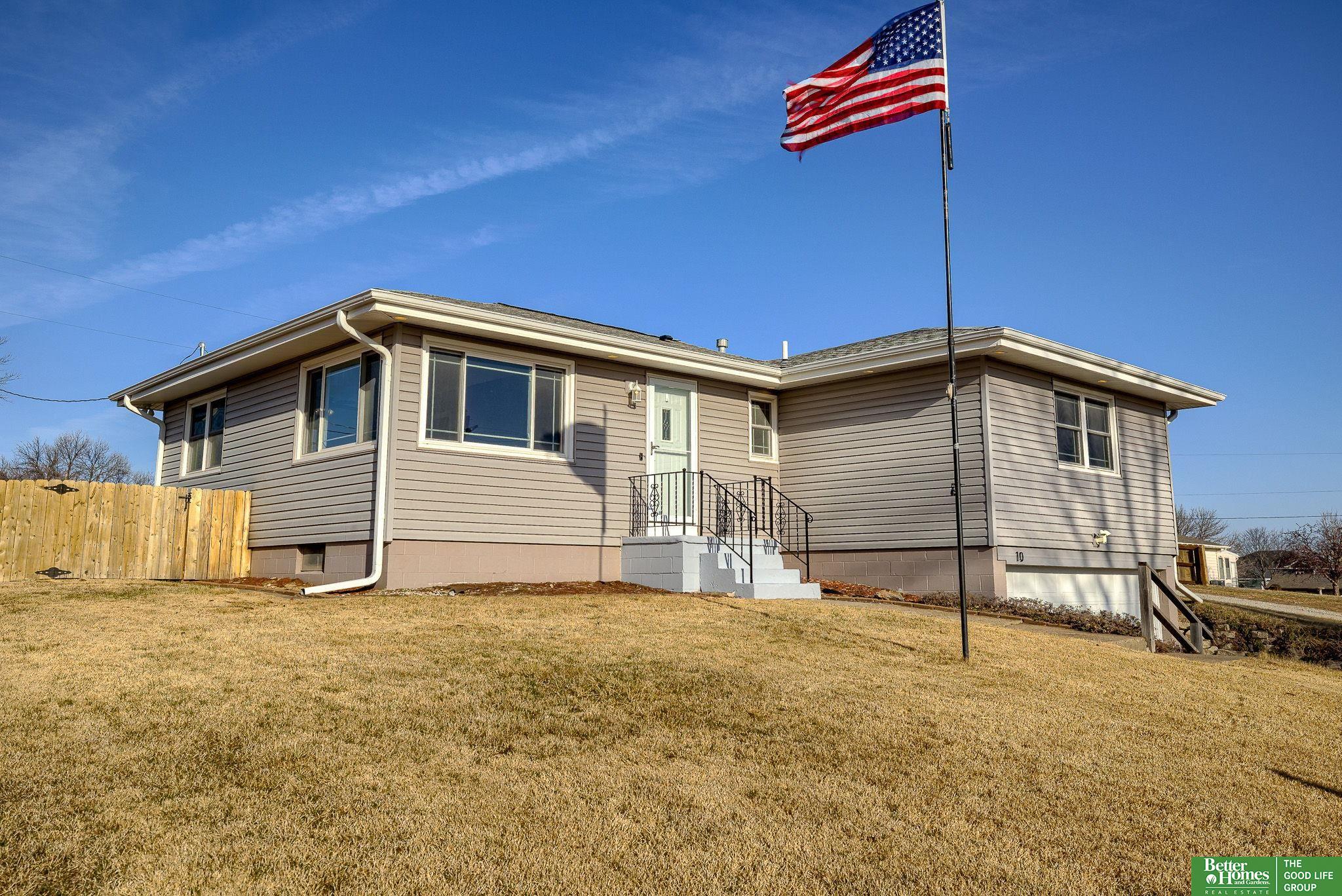 10 4th Avenue