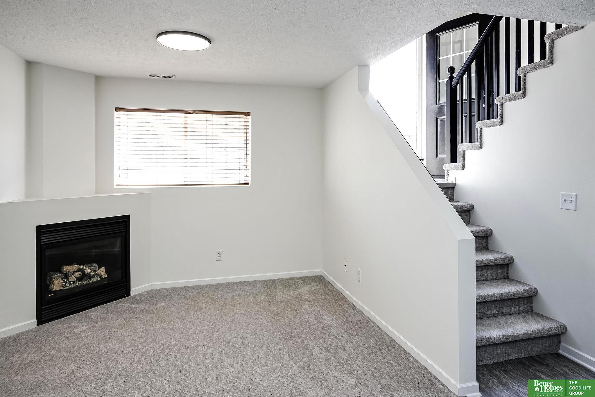 6220 N 129 Circle