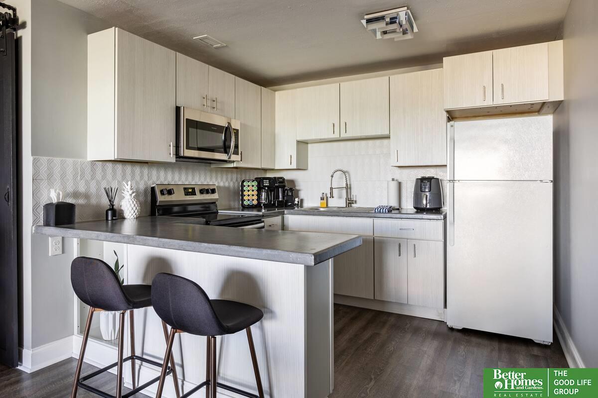 3000 Farnam Street Unit: S2R