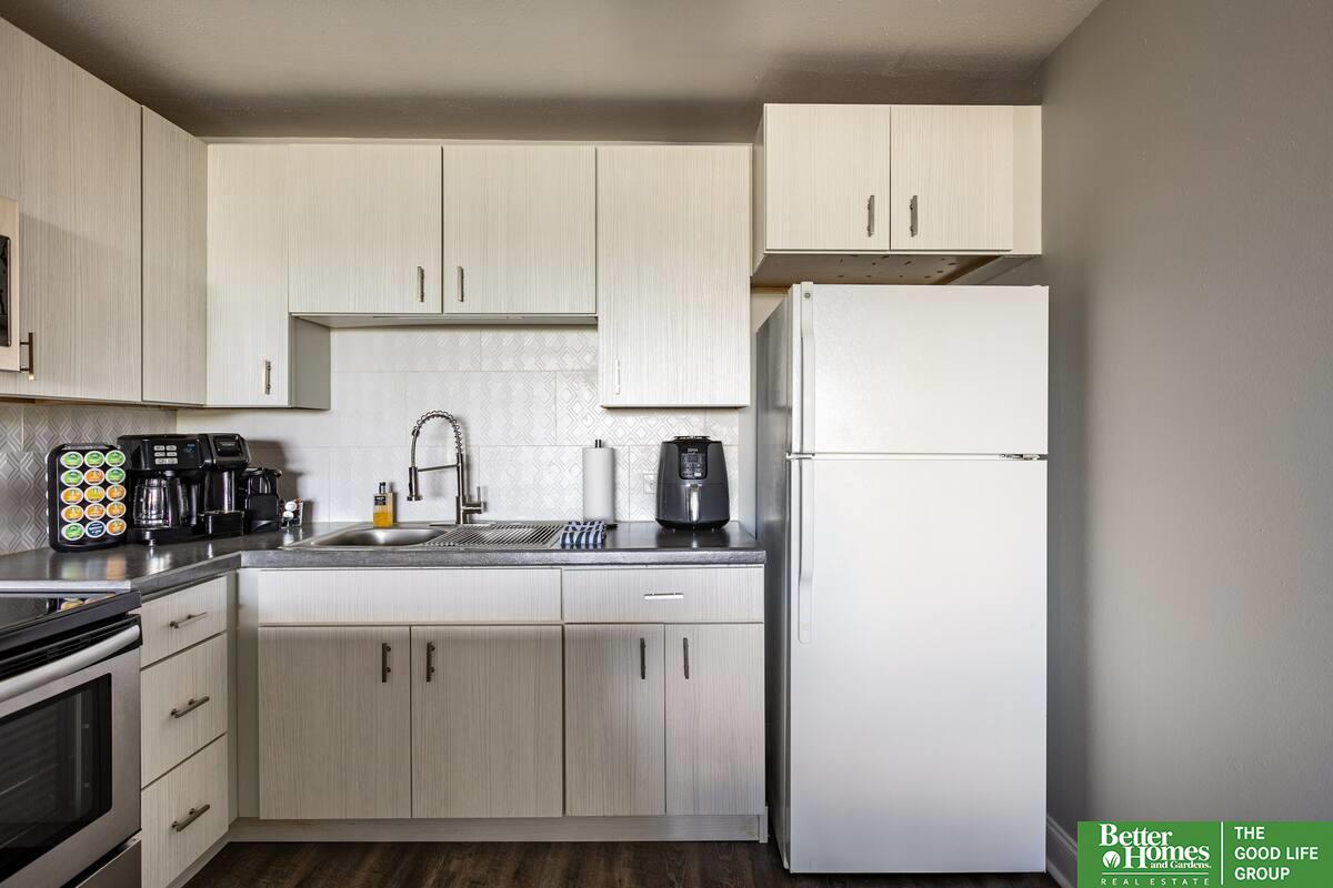 3000 Farnam Street Unit: S2R