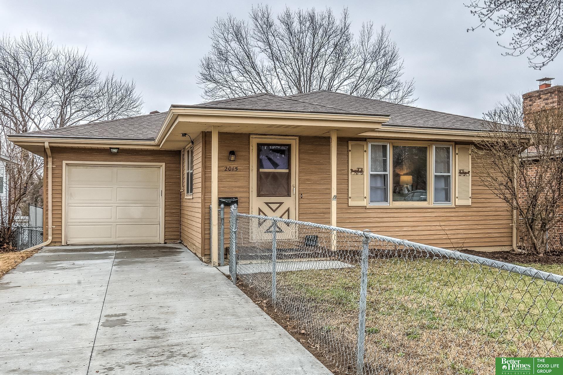 2015 N 70th Avenue
