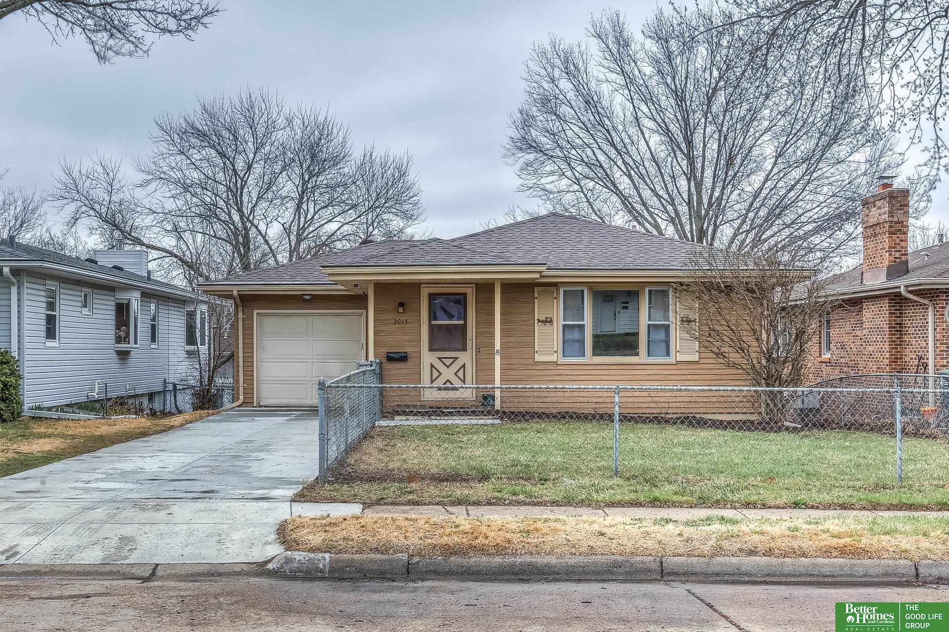 2015 N 70th Avenue