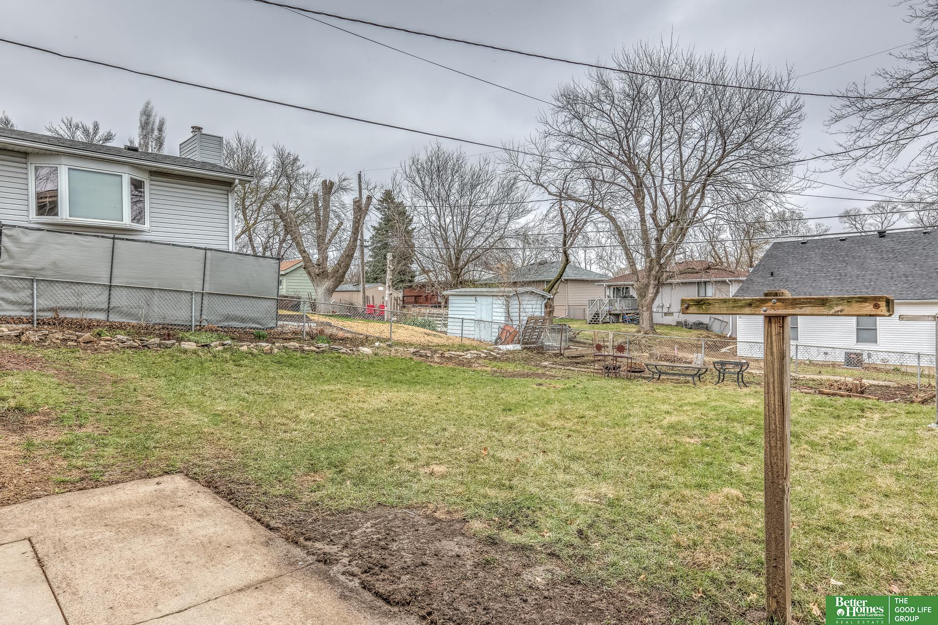 2015 N 70th Avenue