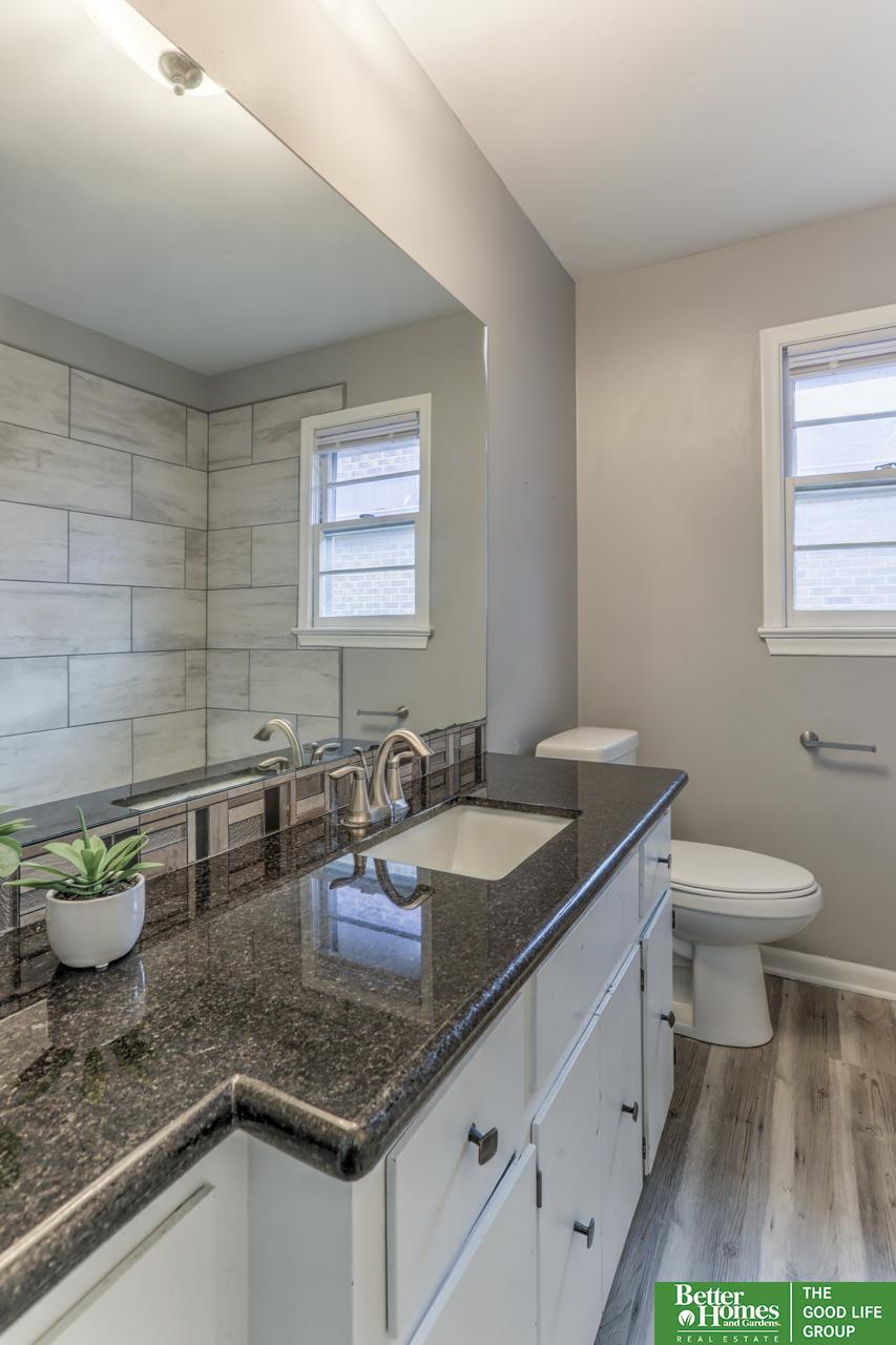 2015 N 70th Avenue