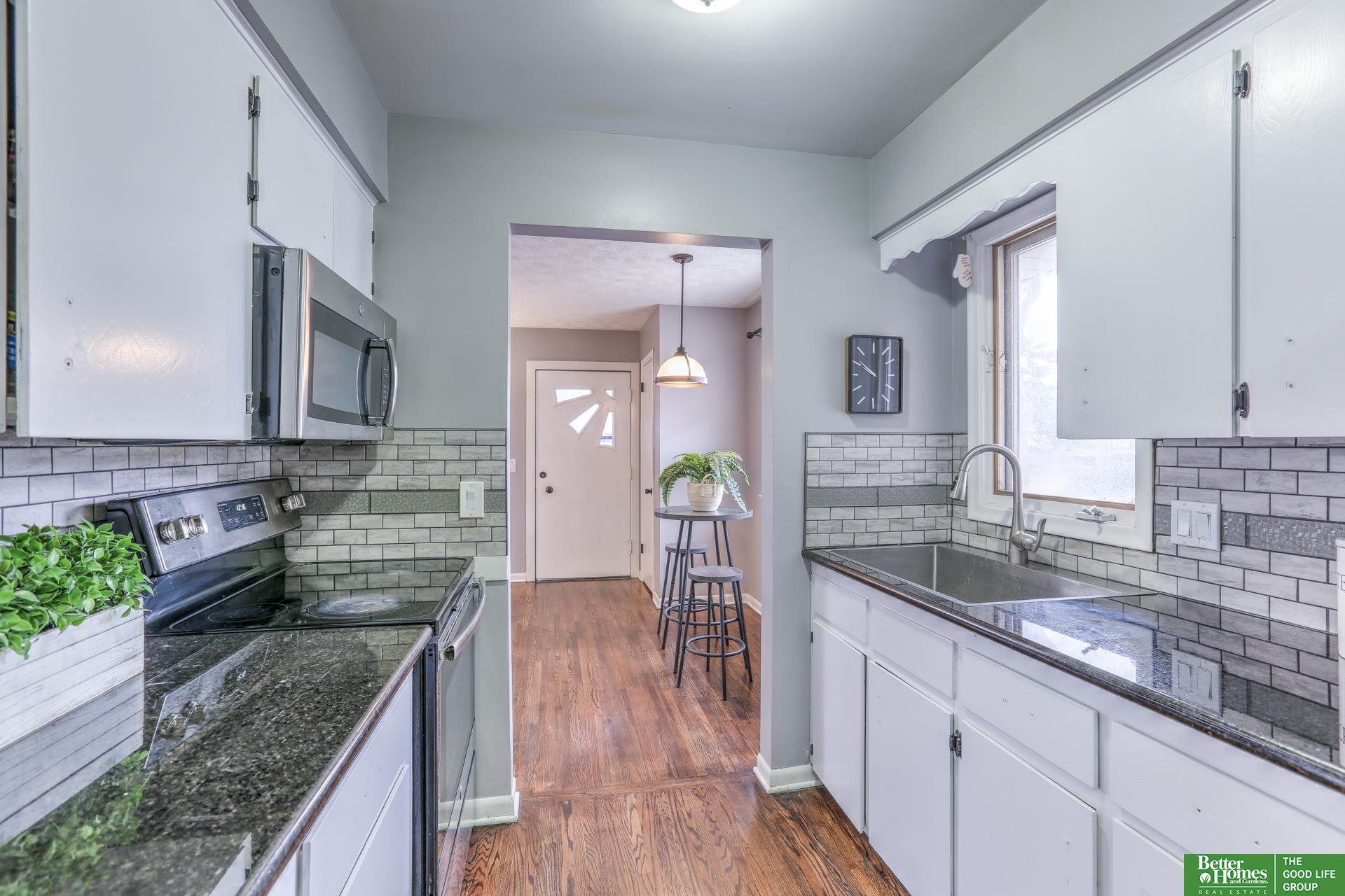 2015 N 70th Avenue