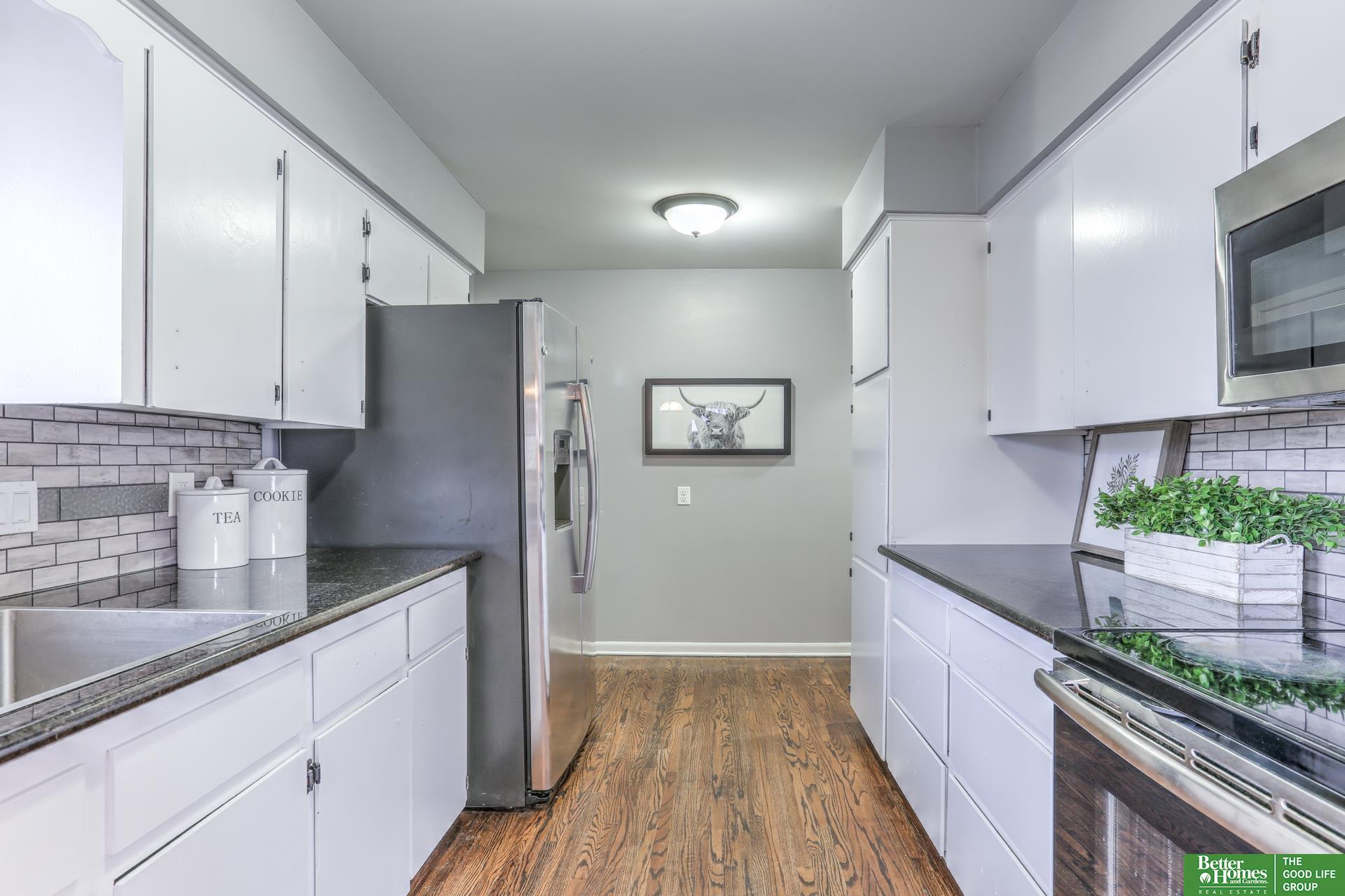 2015 N 70th Avenue