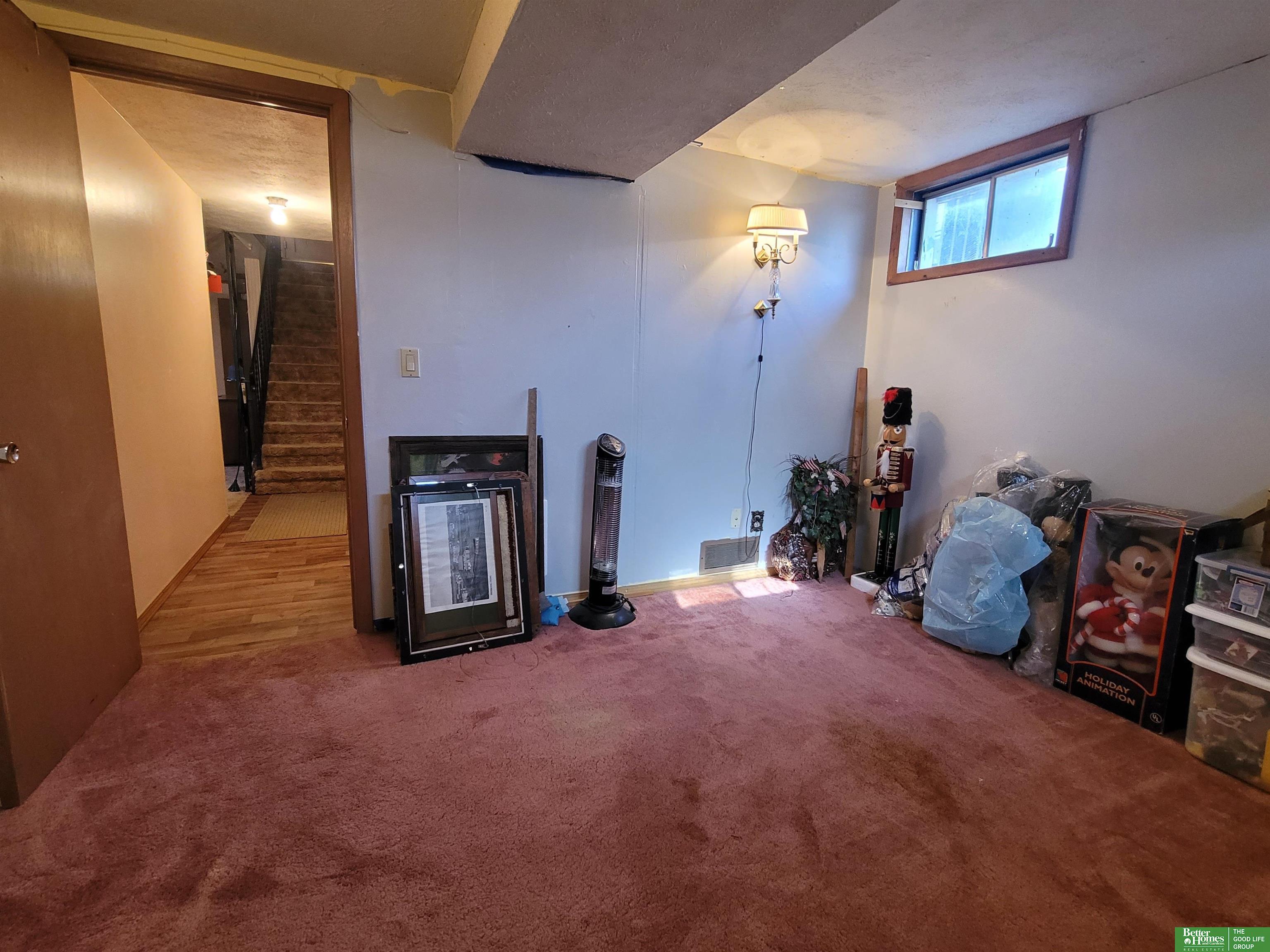 1327 E 14th Street
