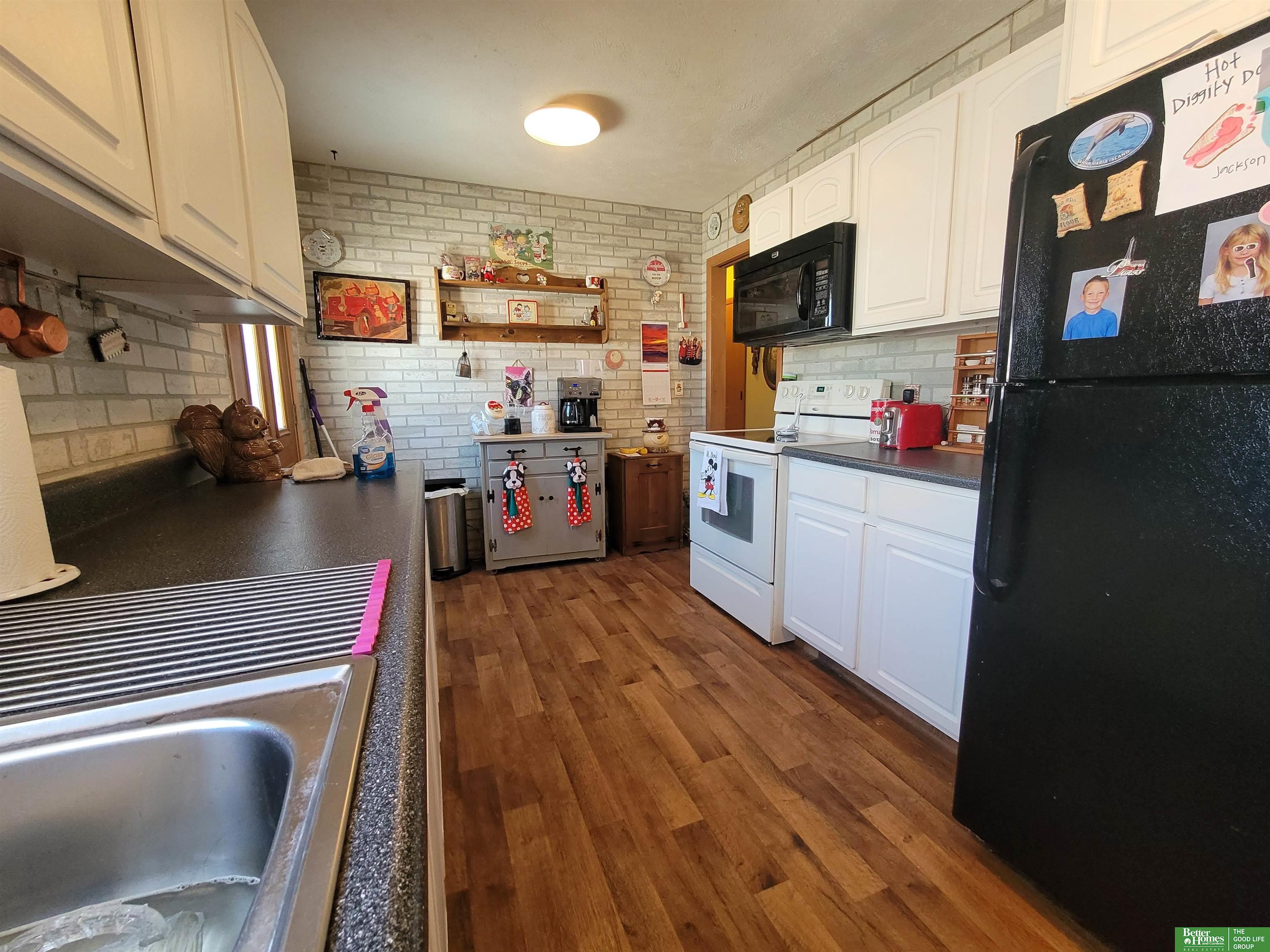 1327 E 14th Street