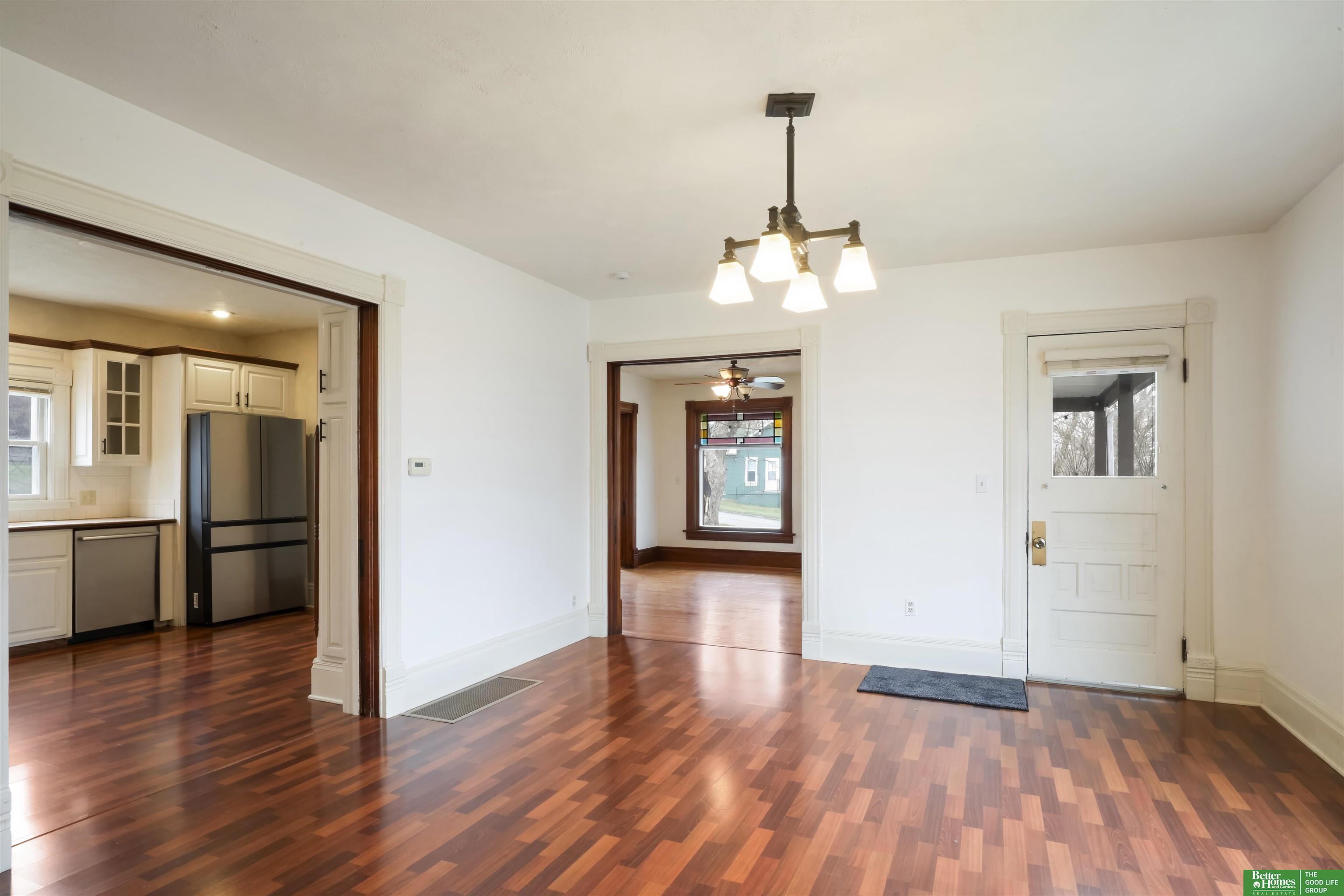 407 E 3rd Street