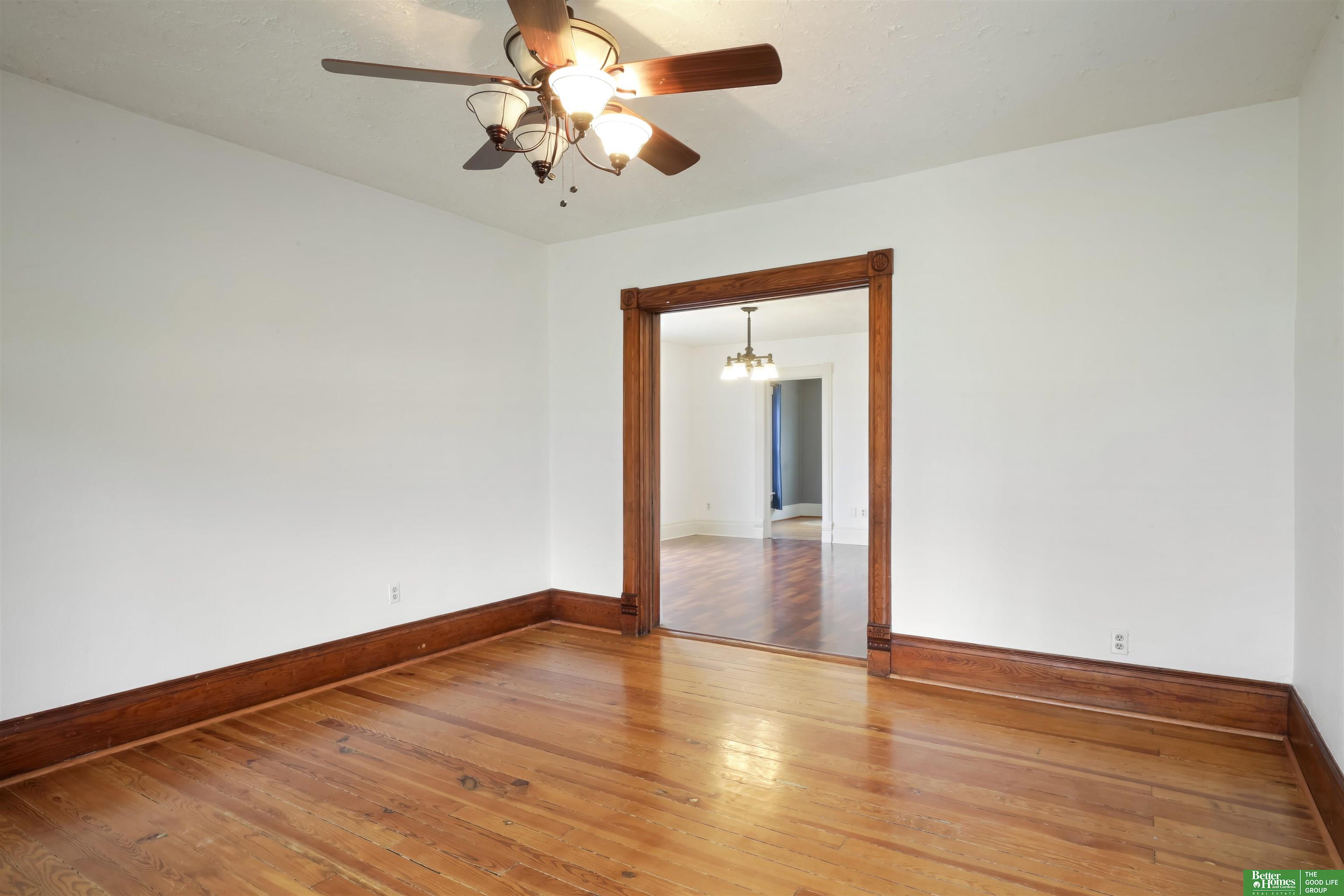 407 E 3rd Street