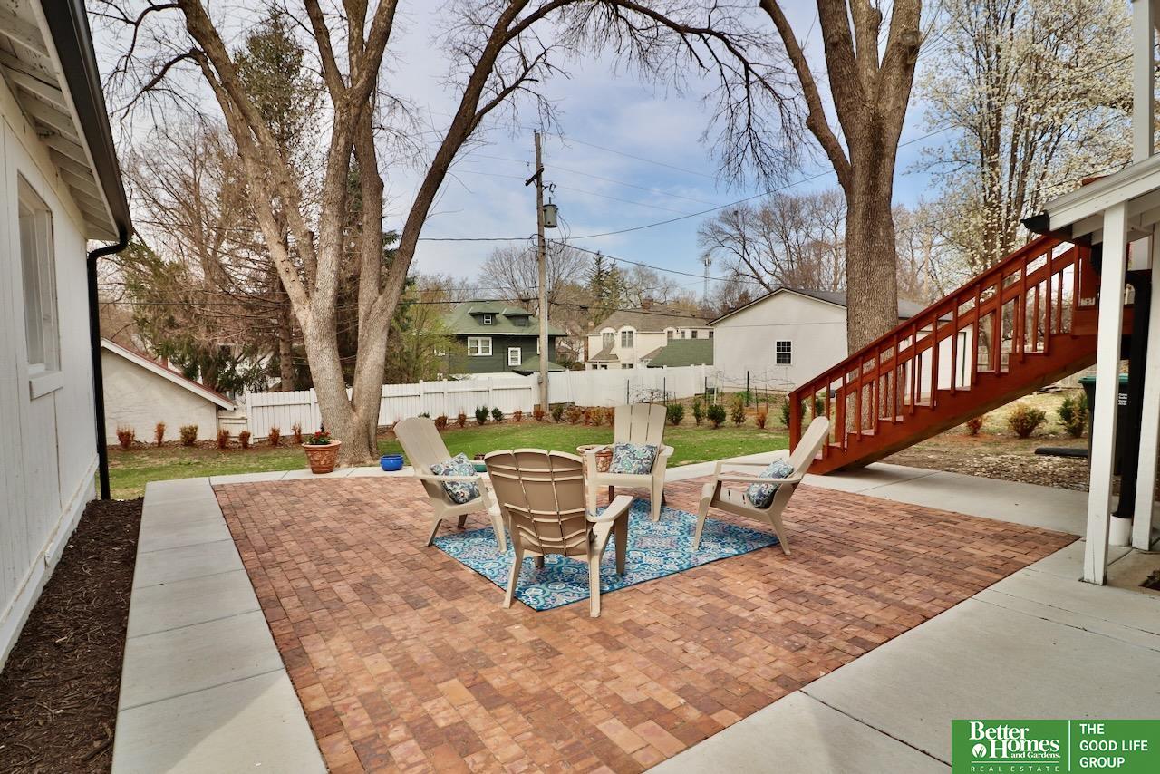 118 S 49th Avenue