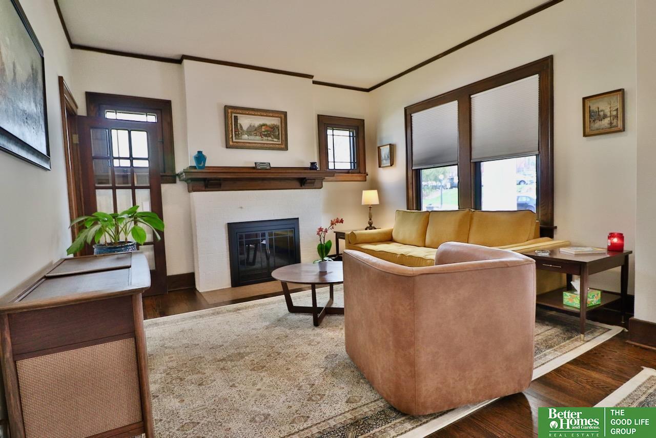 118 S 49th Avenue