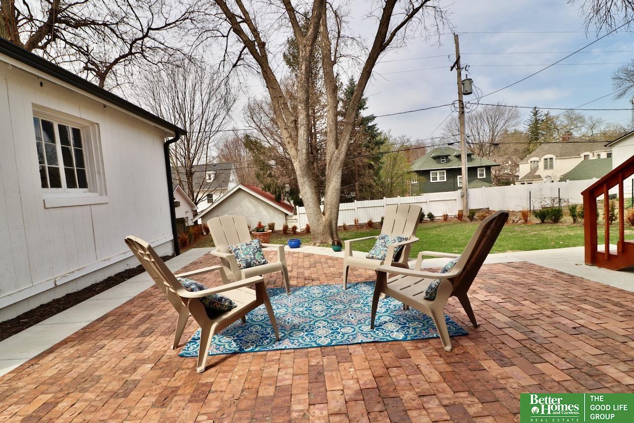118 S 49th Avenue