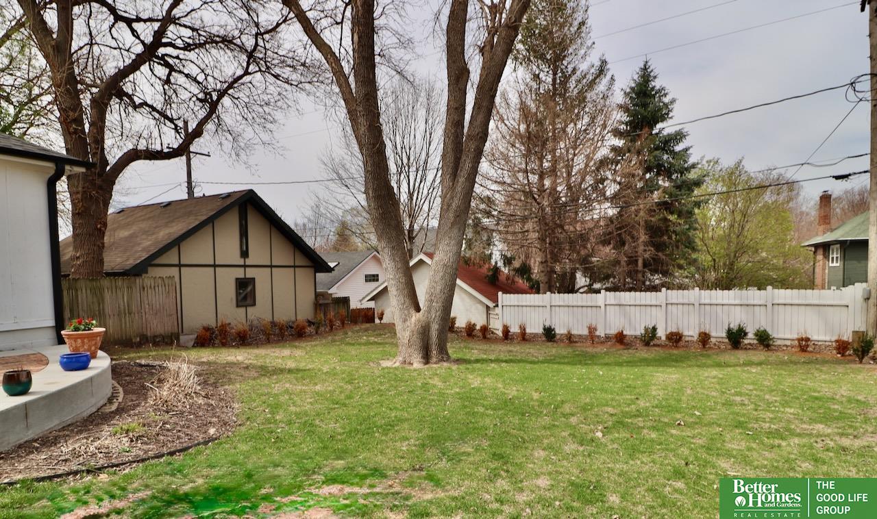 118 S 49th Avenue