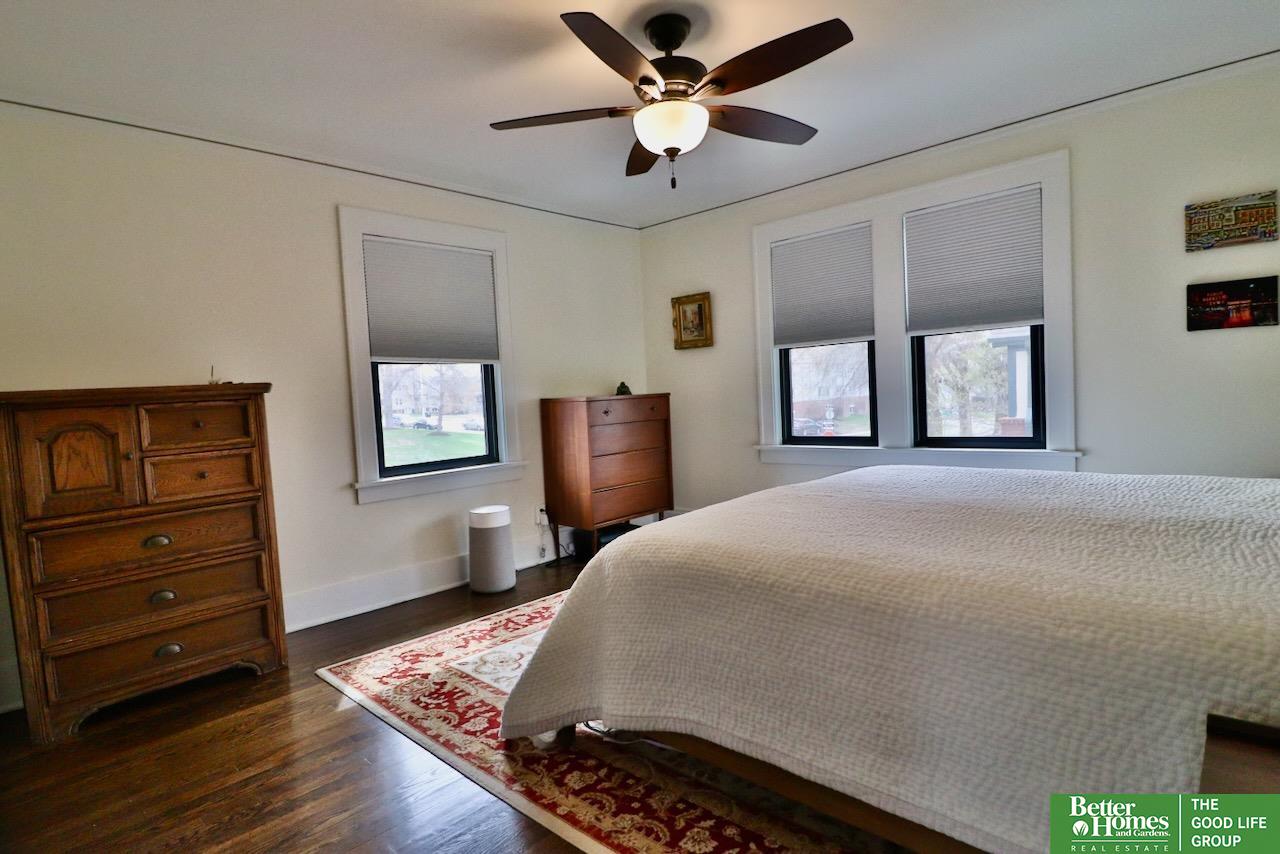 118 S 49th Avenue