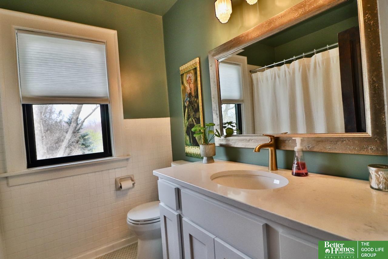 118 S 49th Avenue