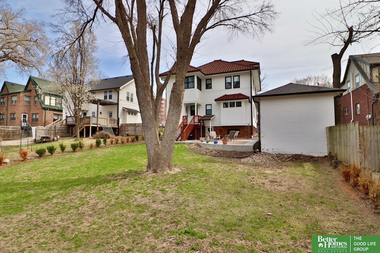 118 S 49th Avenue