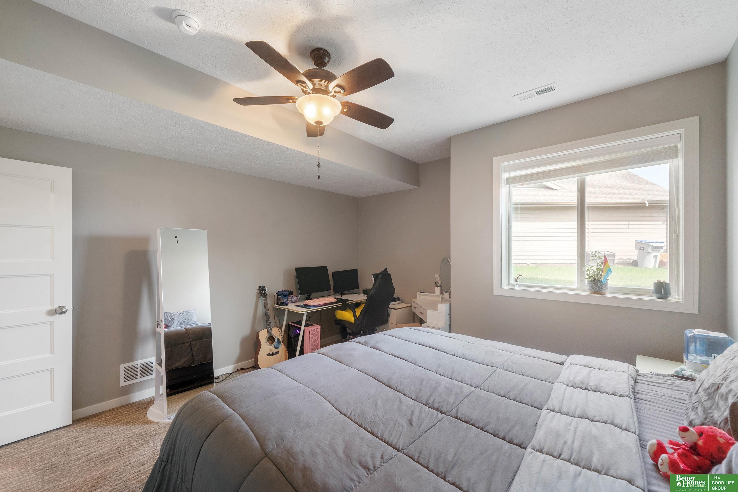 960 Elm Circle