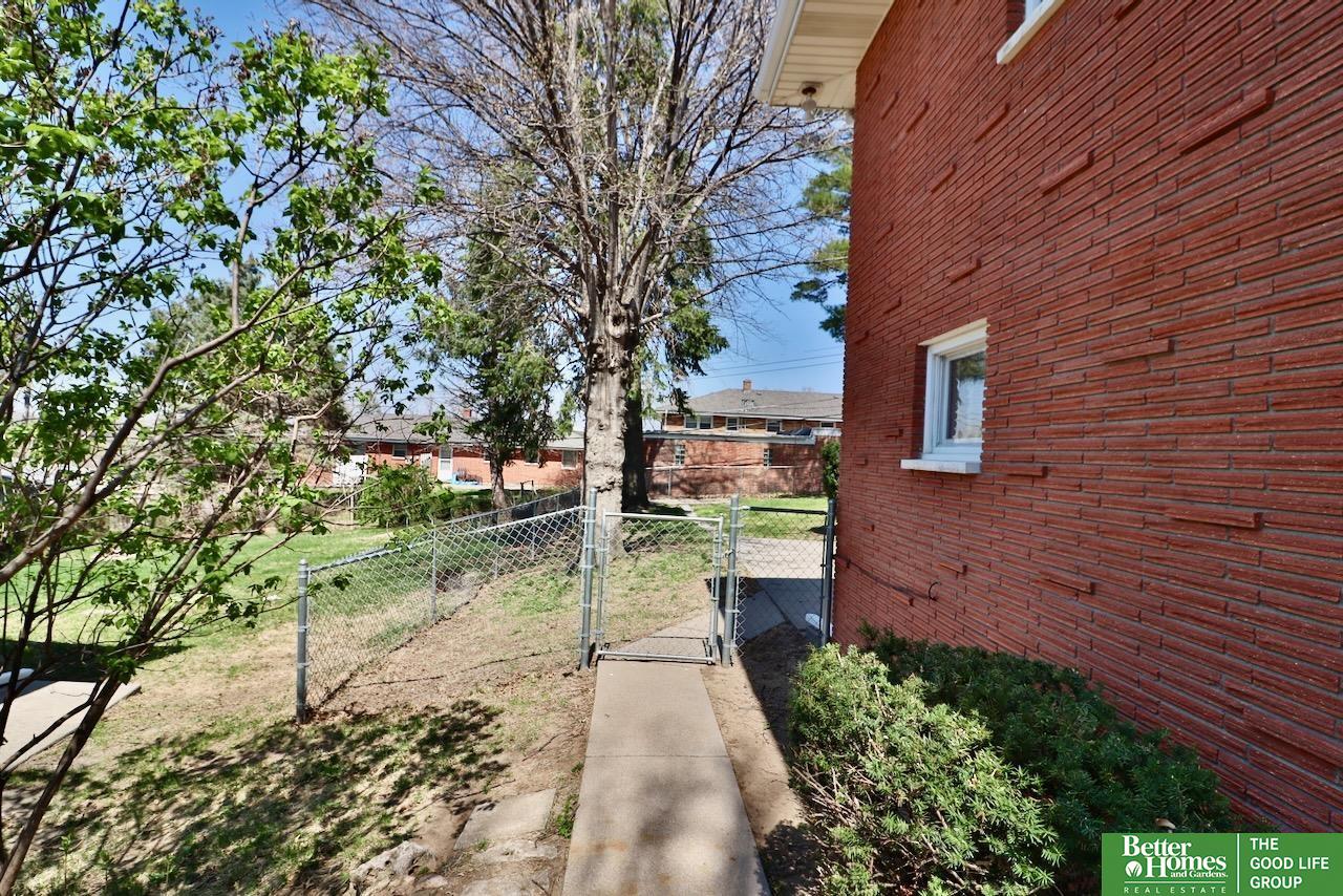 4664 Drexel Street
