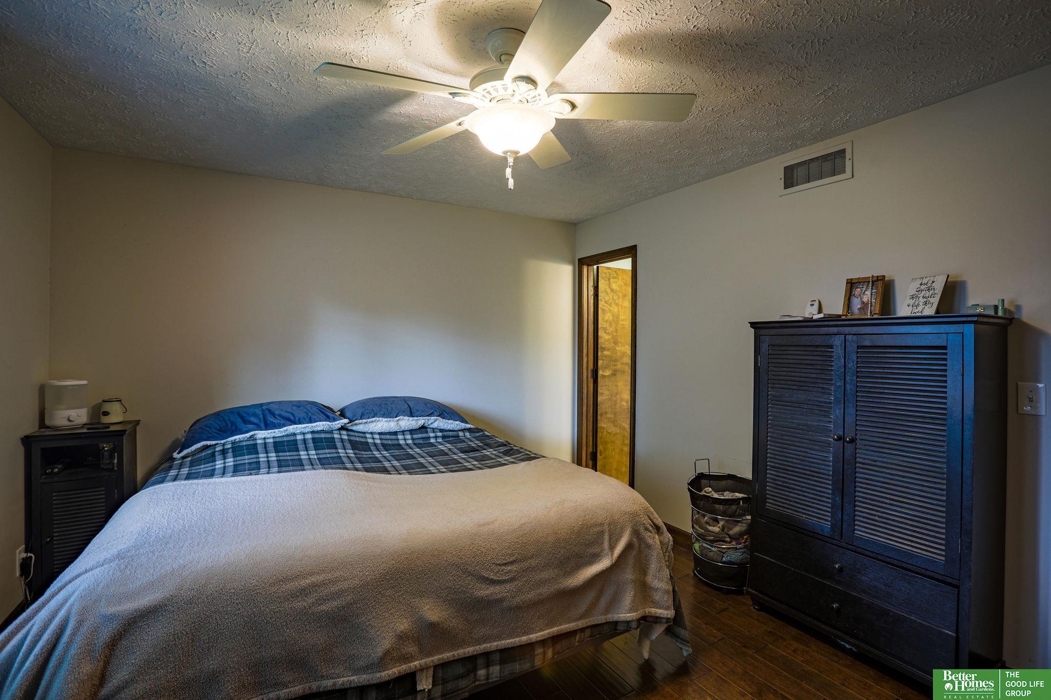 1604 Harre Lane