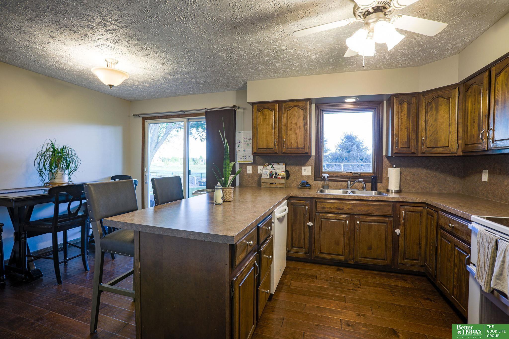 1604 Harre Lane