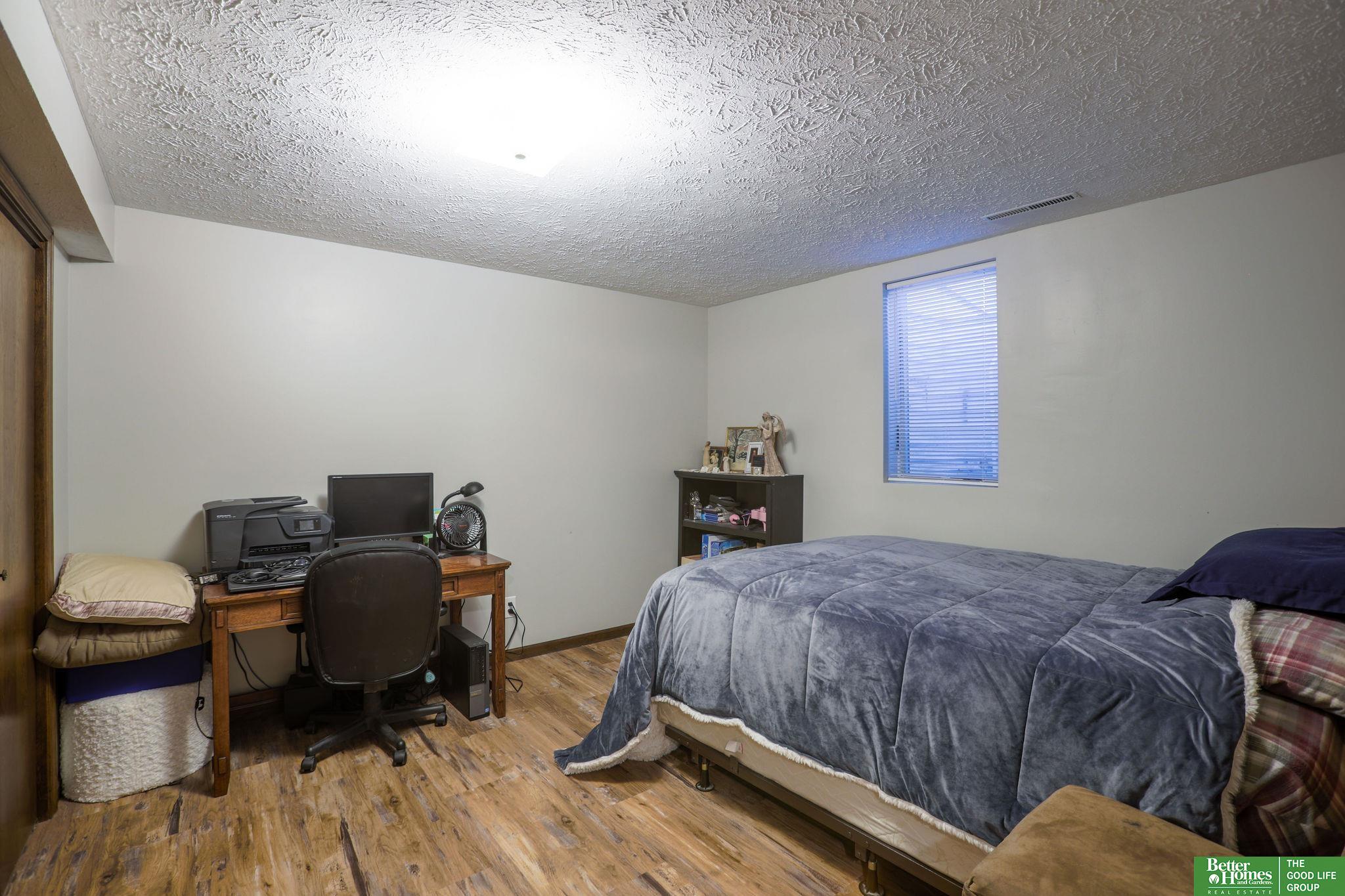 1604 Harre Lane