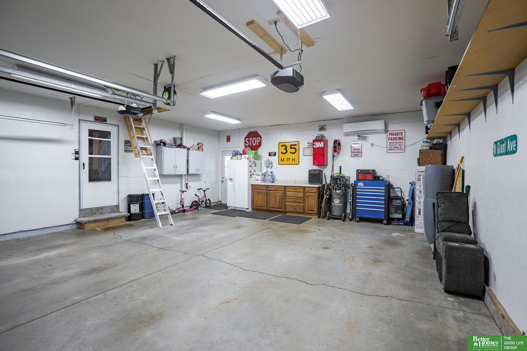 1604 Harre Lane