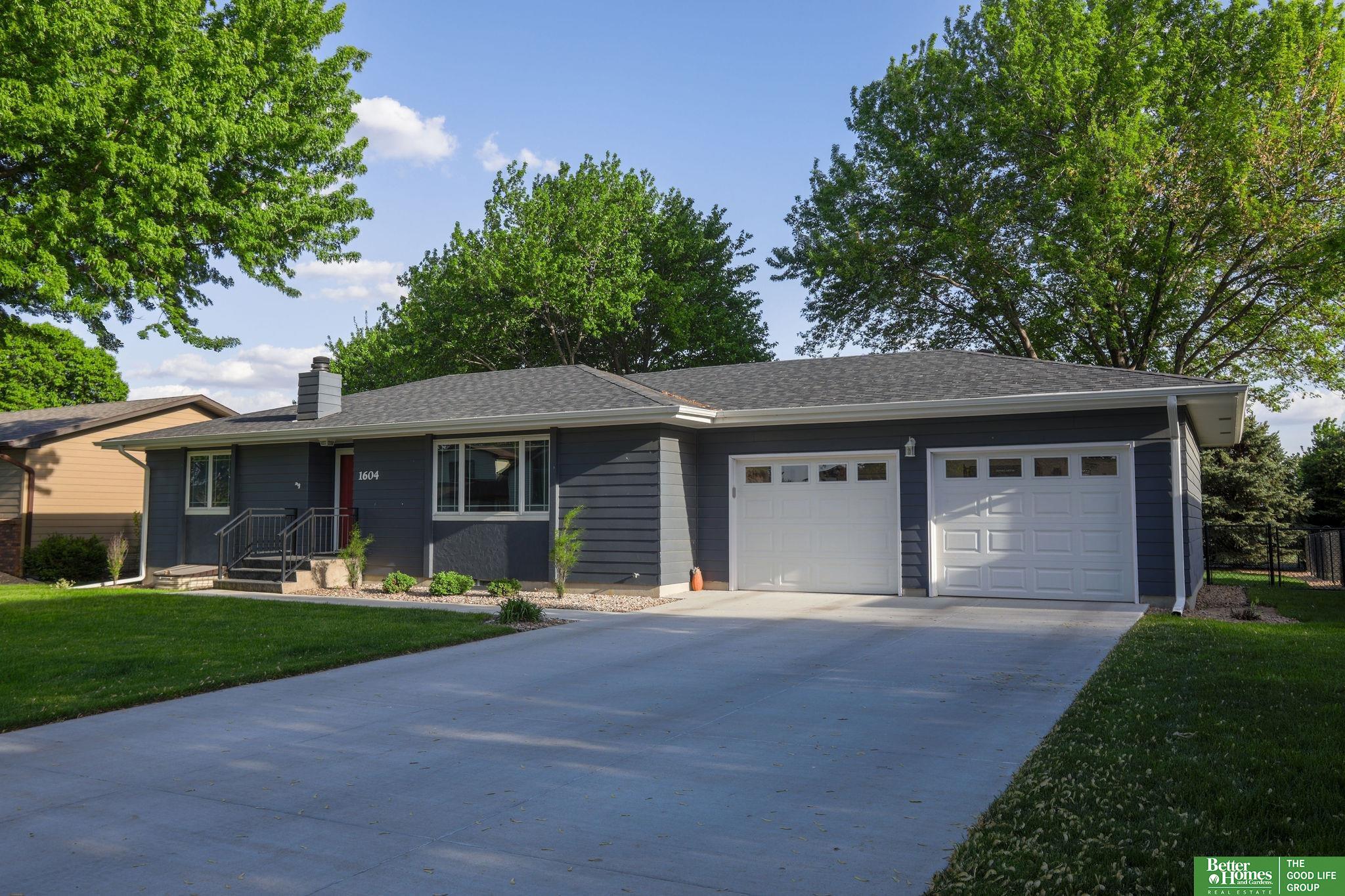 1604 Harre Lane