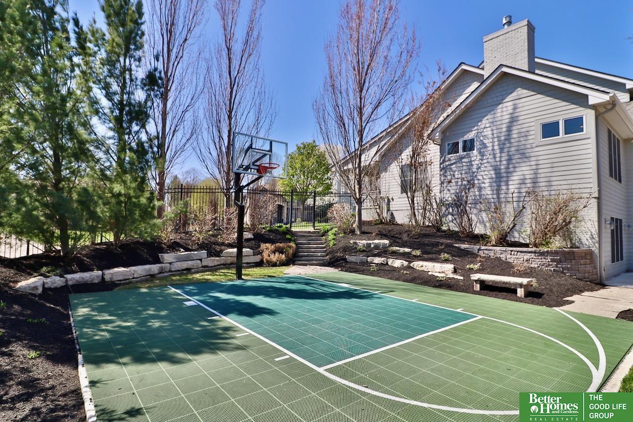 3715 S 170th Court